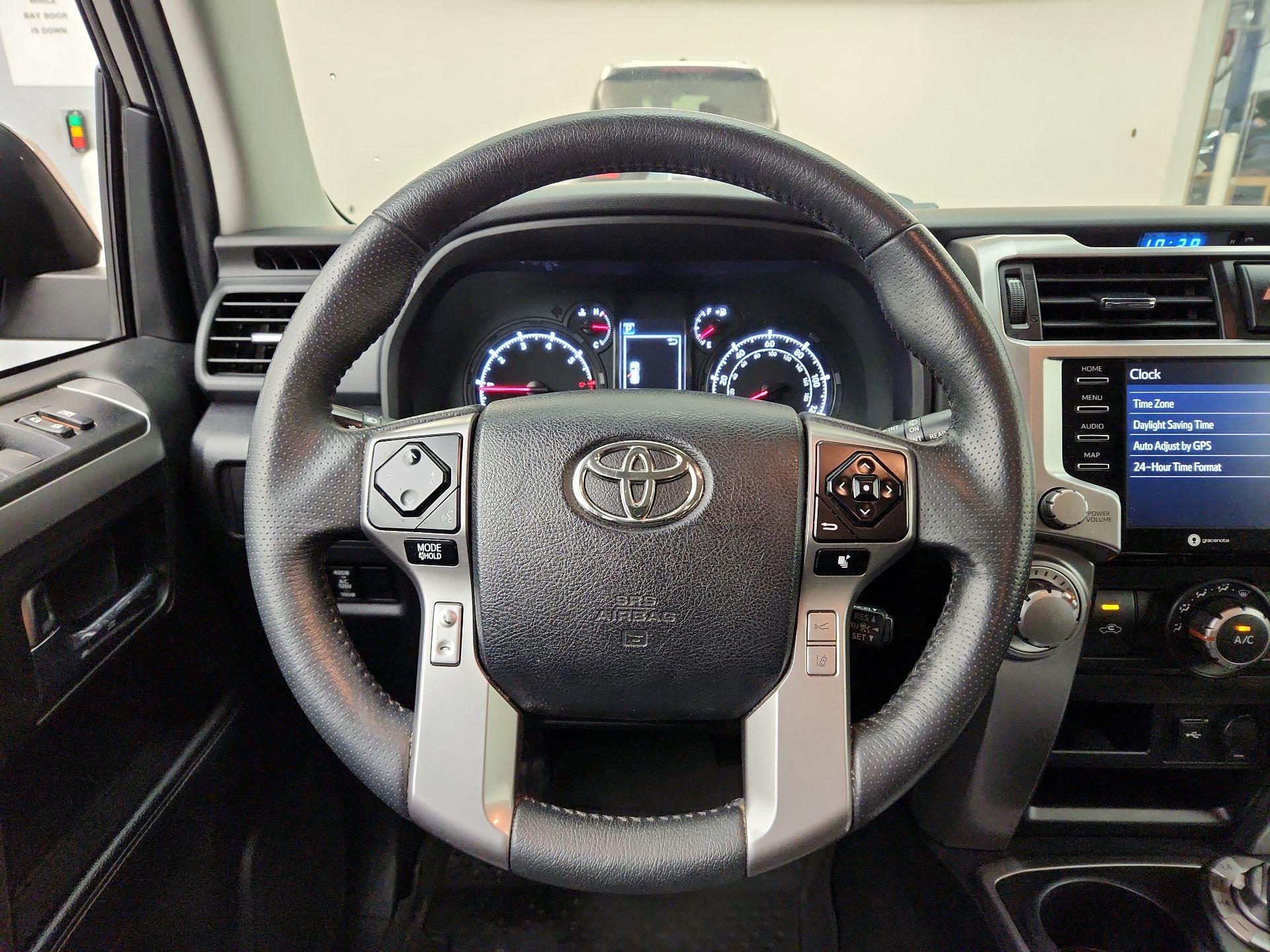 Thumbnail: 2020 Toyota 4Runner - 10