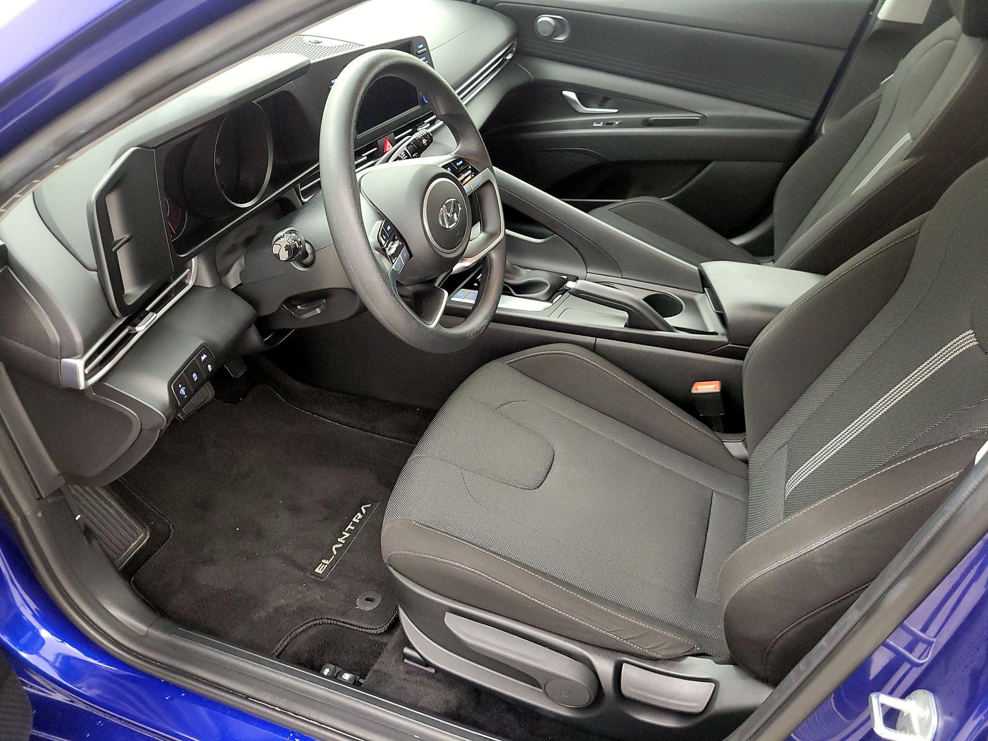 Thumbnail: 2023 Hyundai Elantra - 11