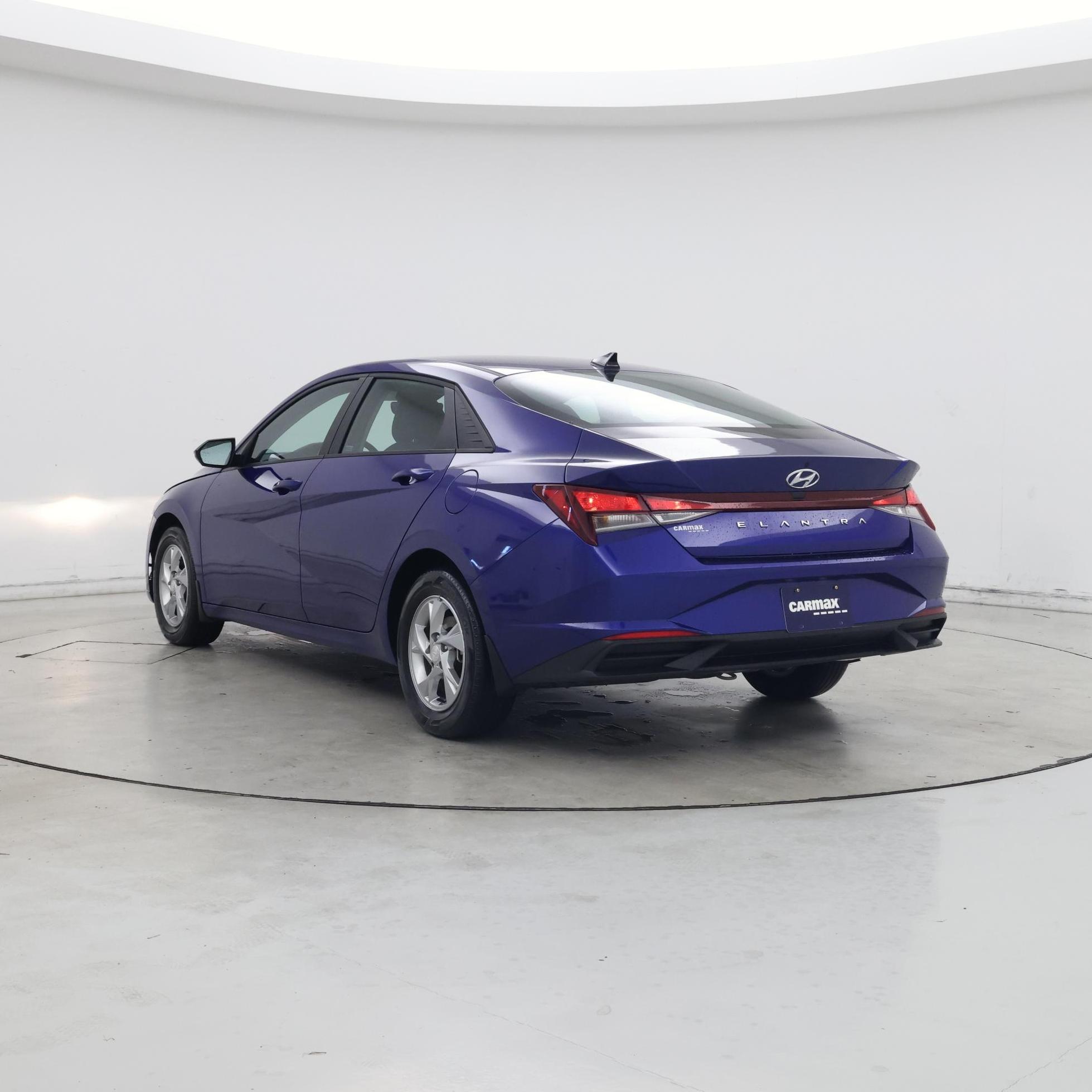 Thumbnail: 2023 Hyundai Elantra - 2