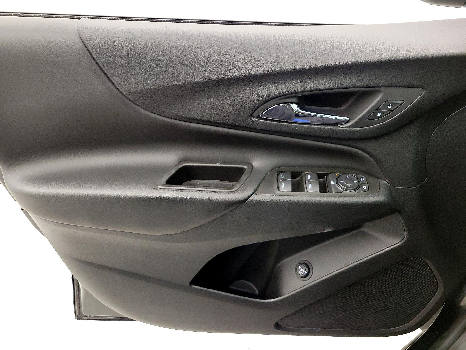 Thumbnail: 2022 Chevrolet Equinox - 12