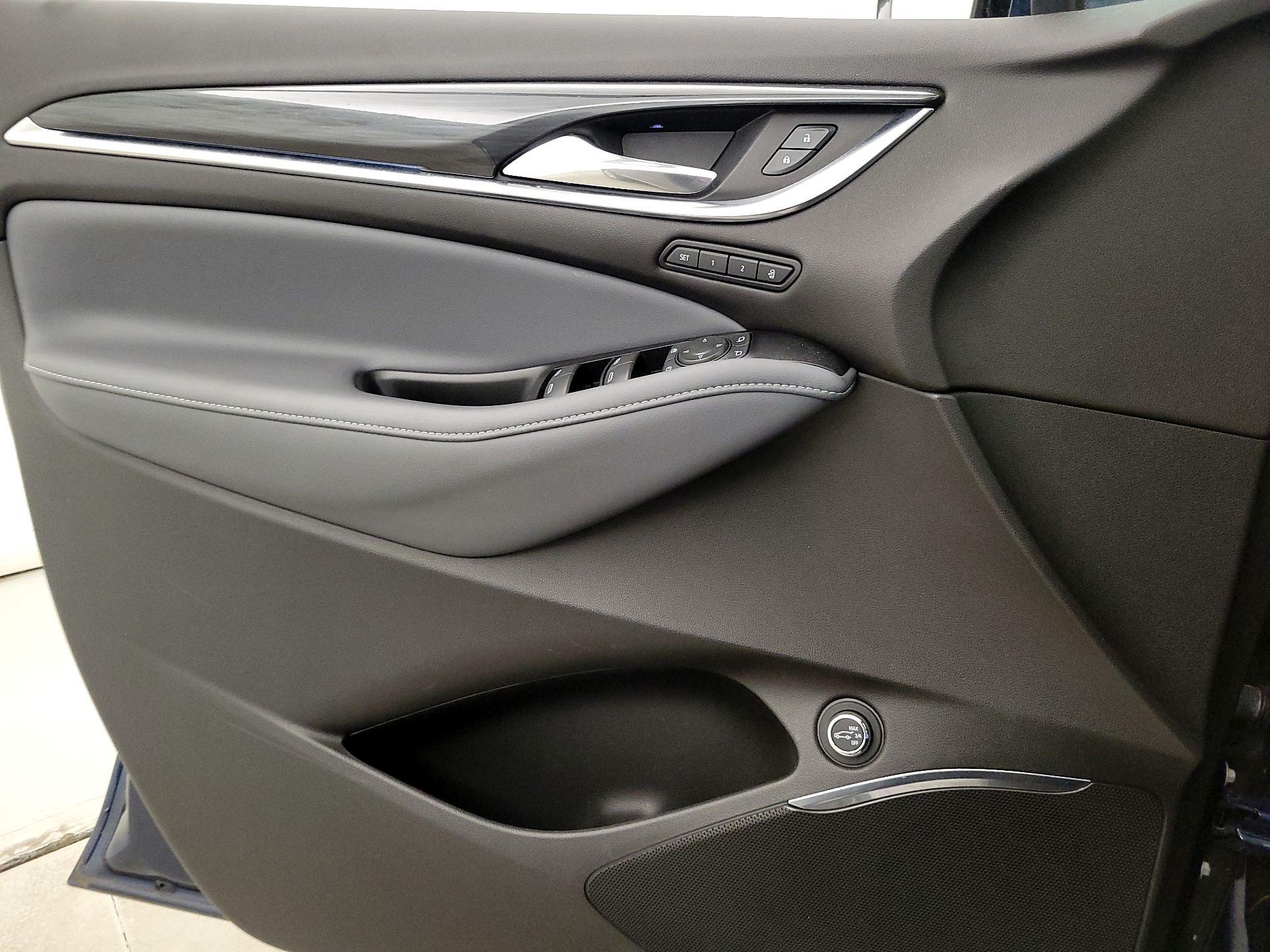 Thumbnail: 2022 Buick Enclave - 12