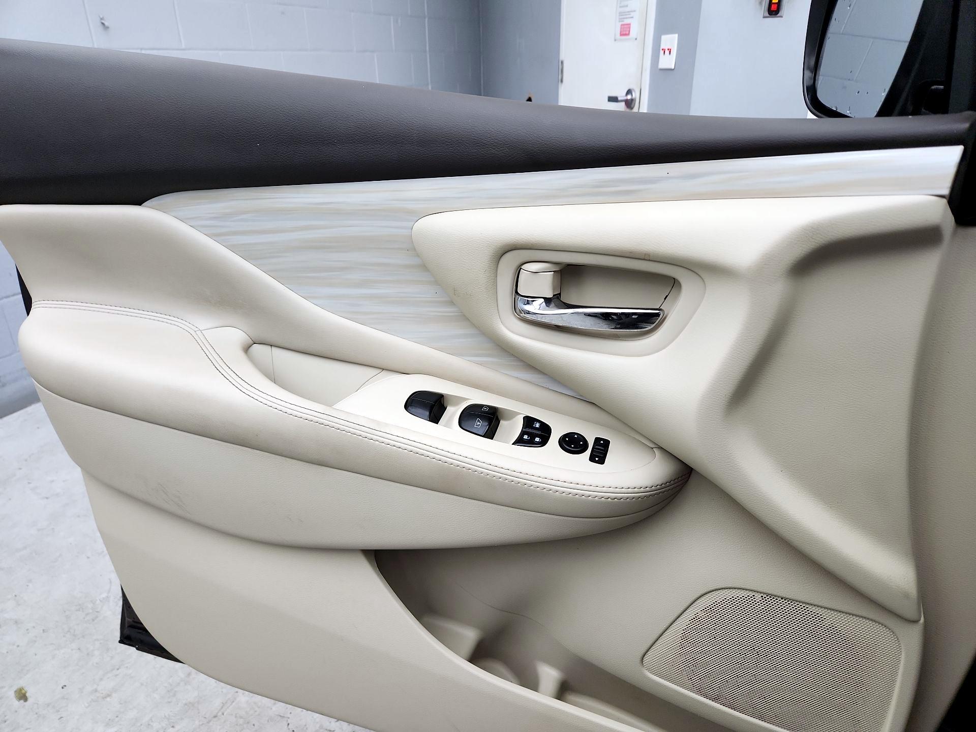 Thumbnail: 2017 Nissan Murano - 12