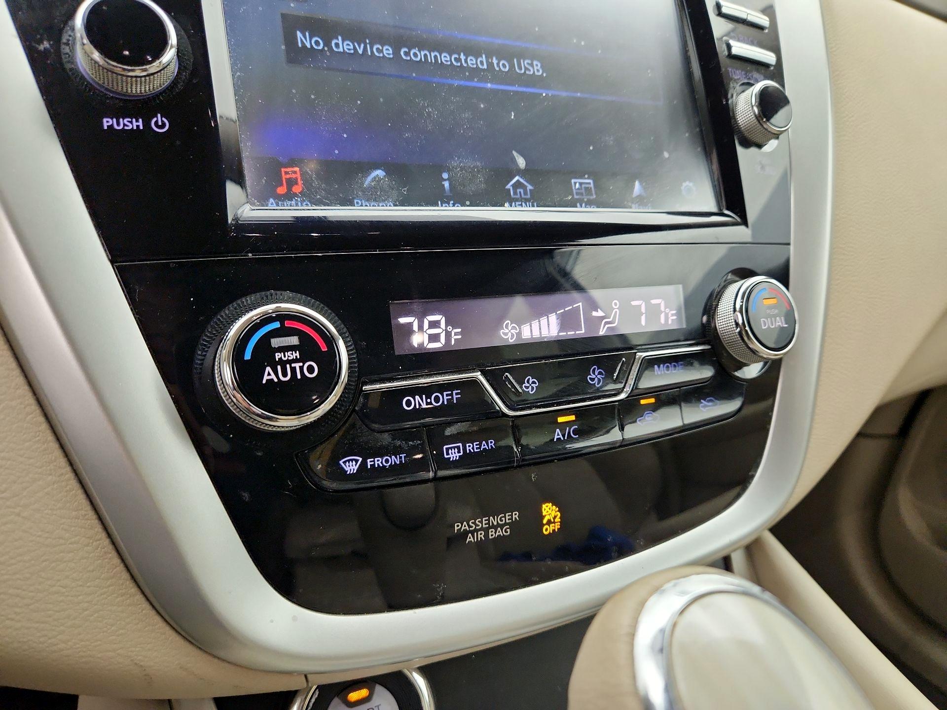 Thumbnail: 2017 Nissan Murano - 17