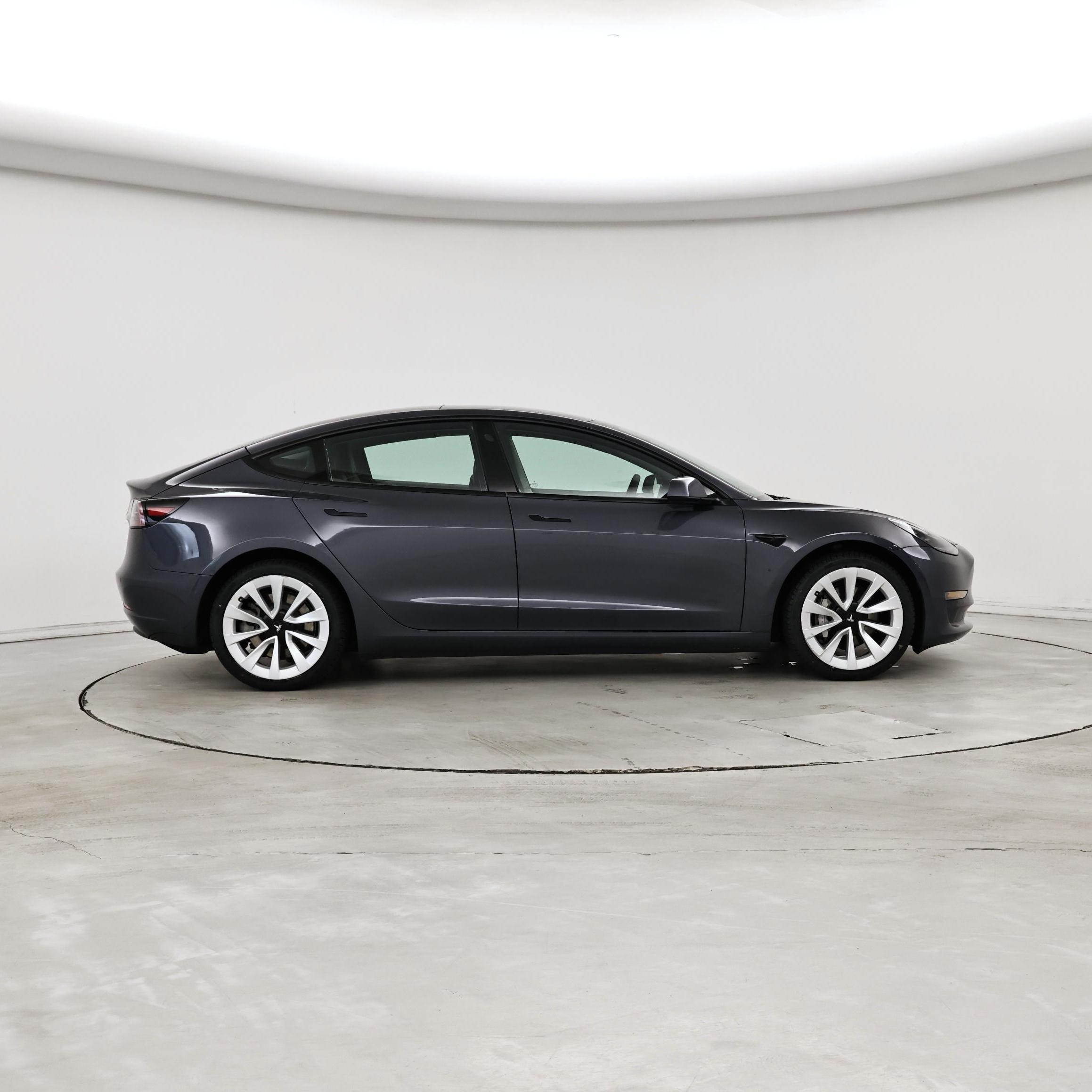 Thumbnail: 2022 Tesla Model 3 - 7