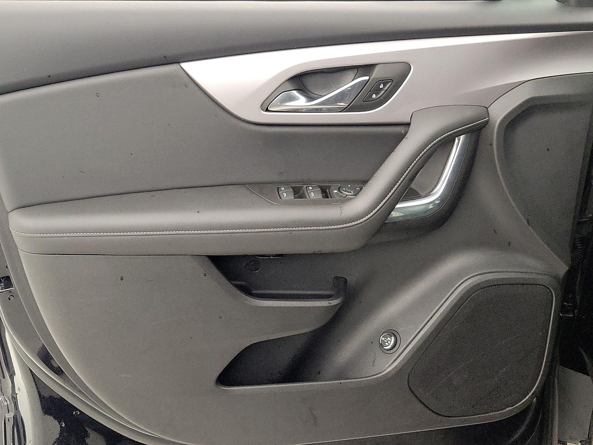 Thumbnail: 2023 Chevrolet Blazer - 12