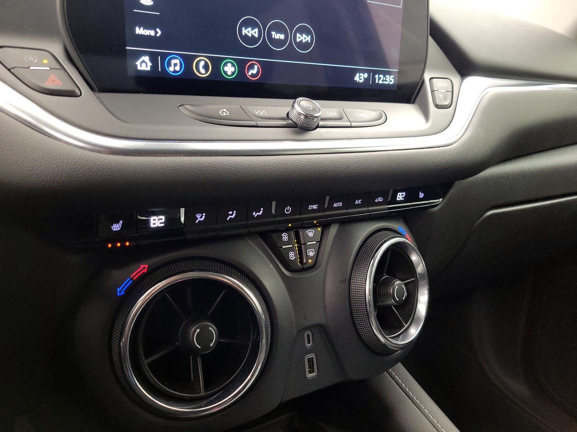 Thumbnail: 2023 Chevrolet Blazer - 16