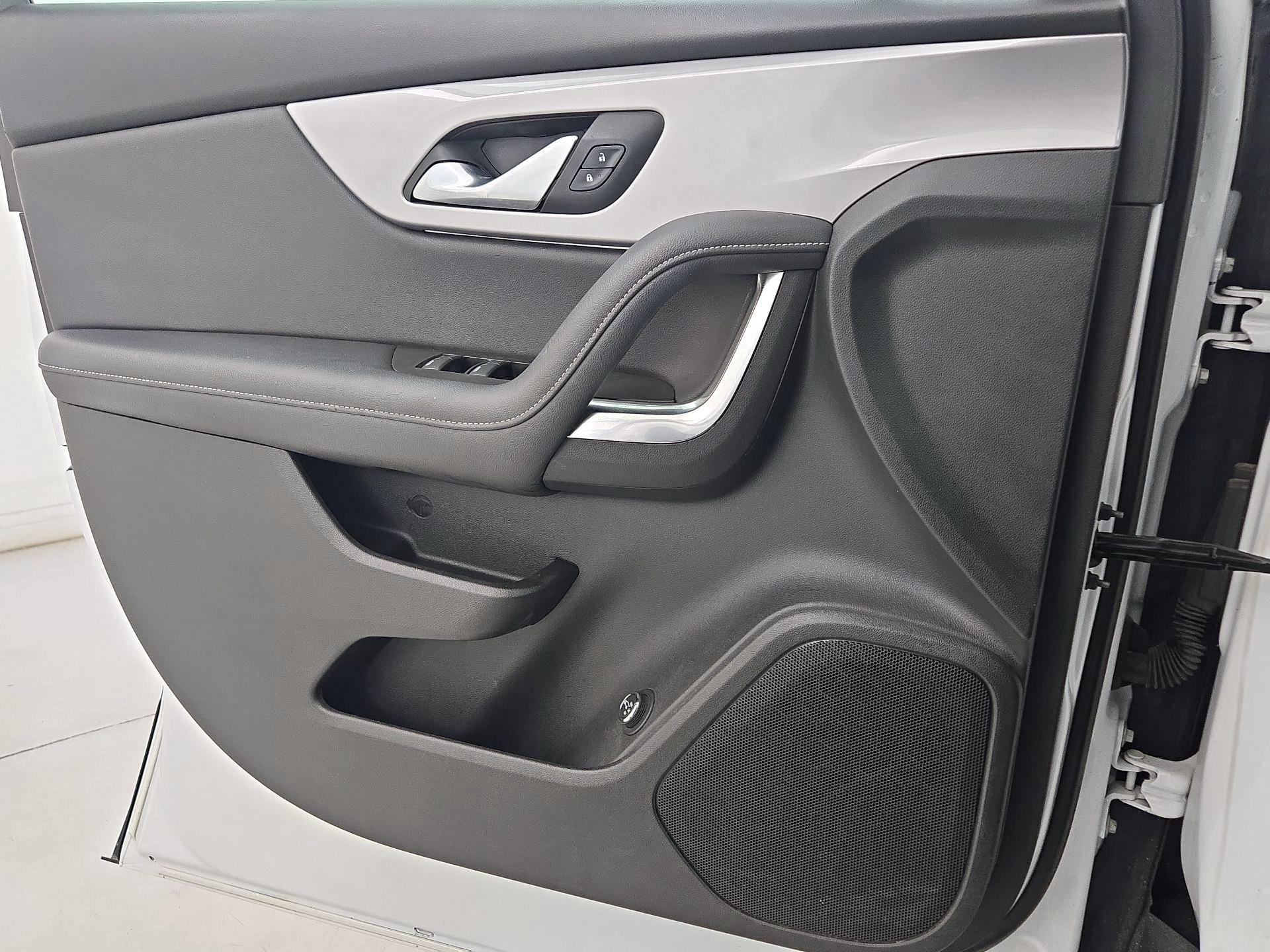 Thumbnail: 2023 Chevrolet Blazer - 12