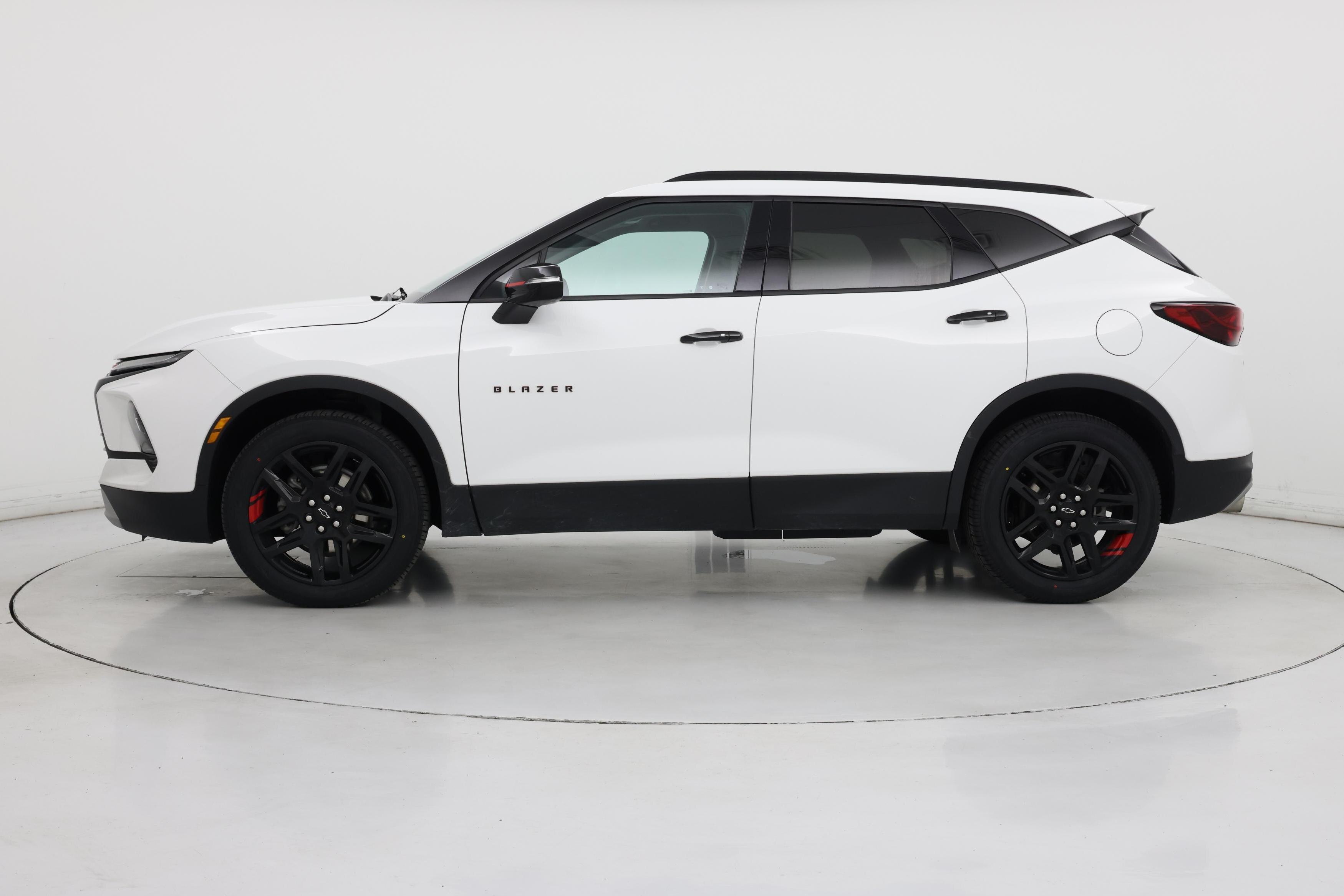 Thumbnail: 2023 Chevrolet Blazer - 3