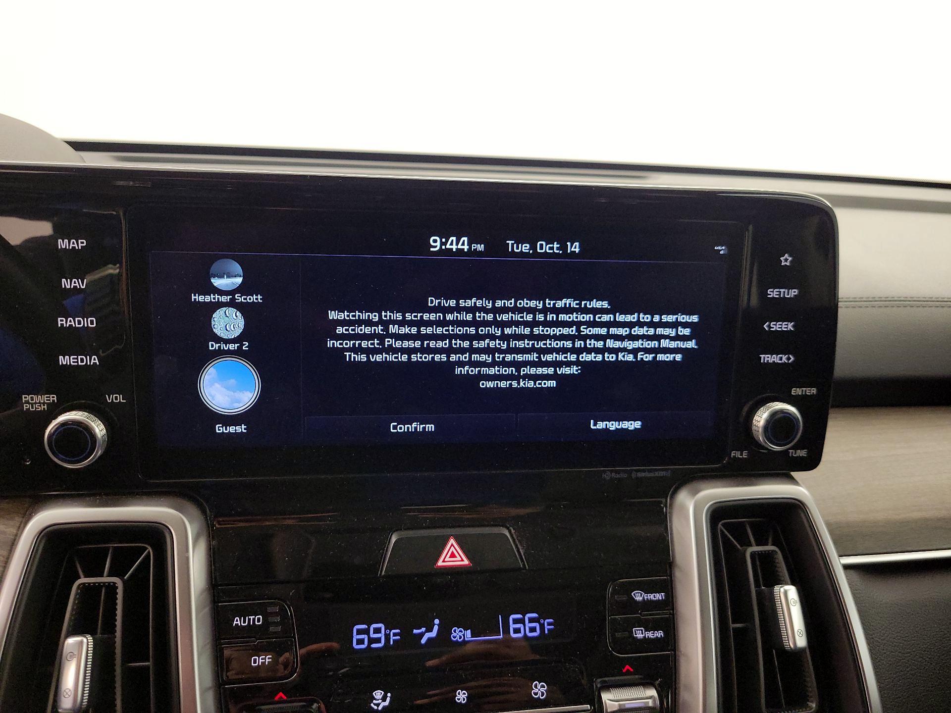 Thumbnail: 2023 Kia Sorento - 15