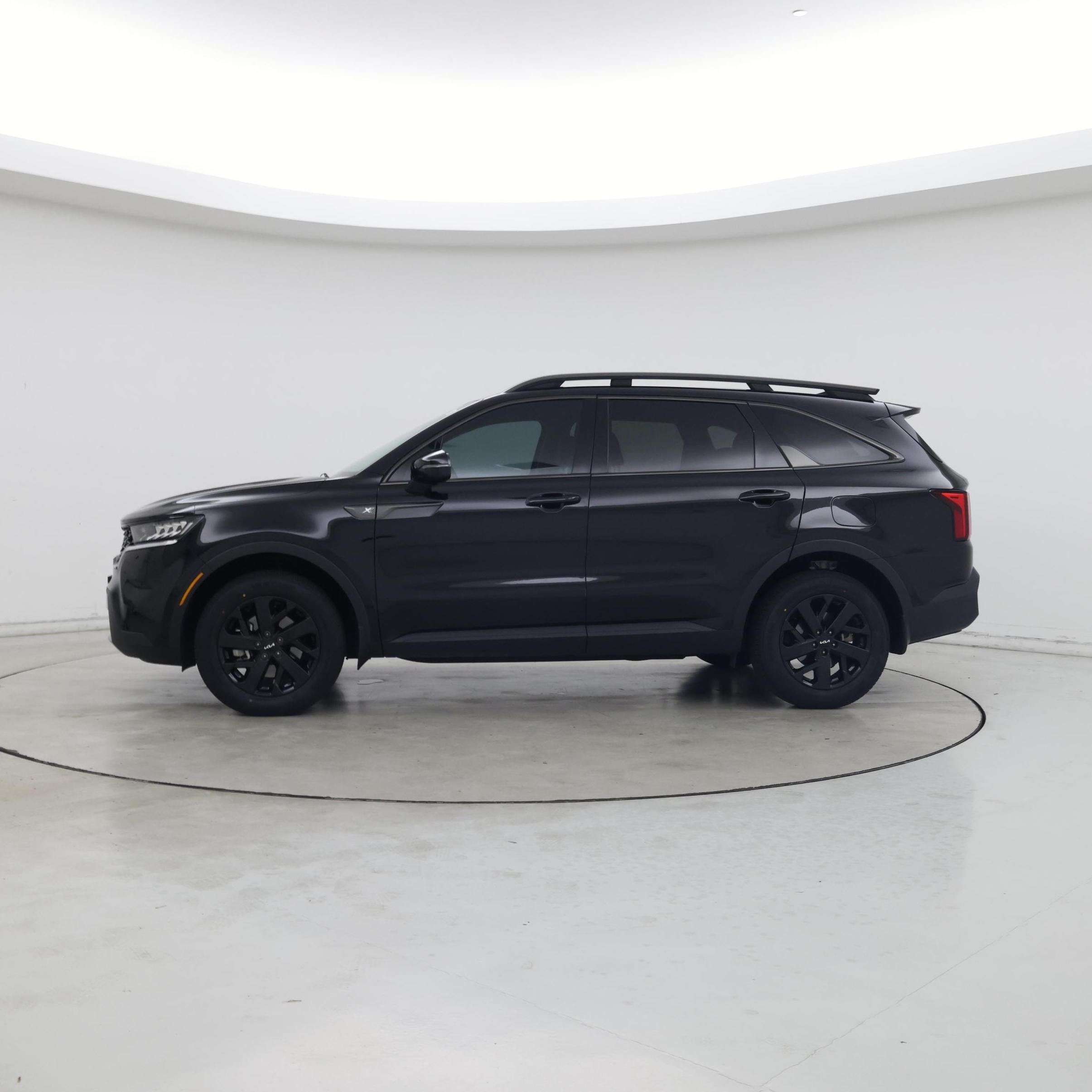 Thumbnail: 2023 Kia Sorento - 3