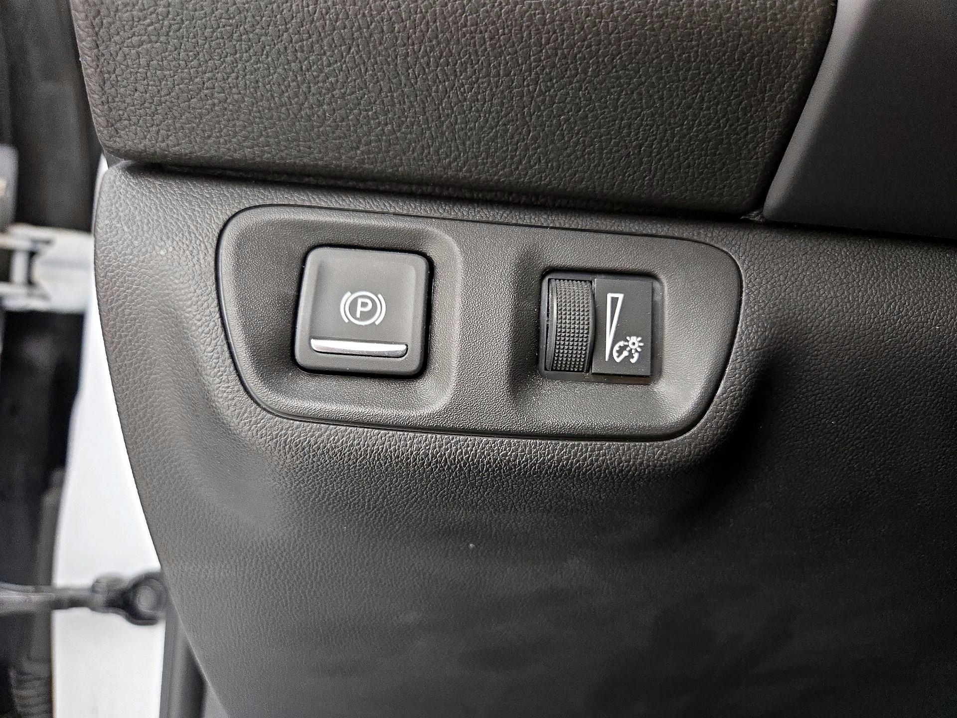 Thumbnail: 2023 GMC Acadia - 13