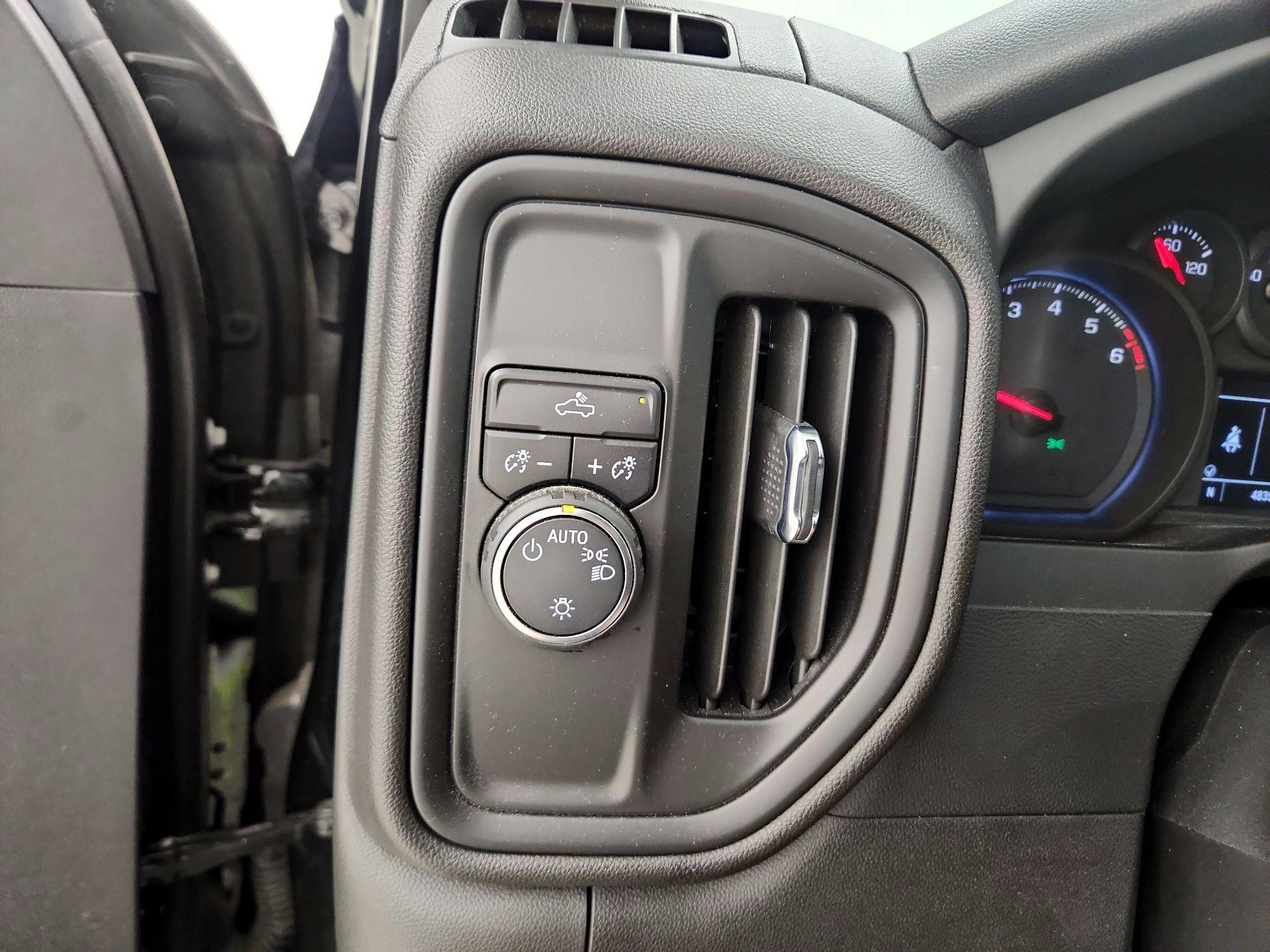 Thumbnail: 2022 Chevrolet Silverado 1500 - 13