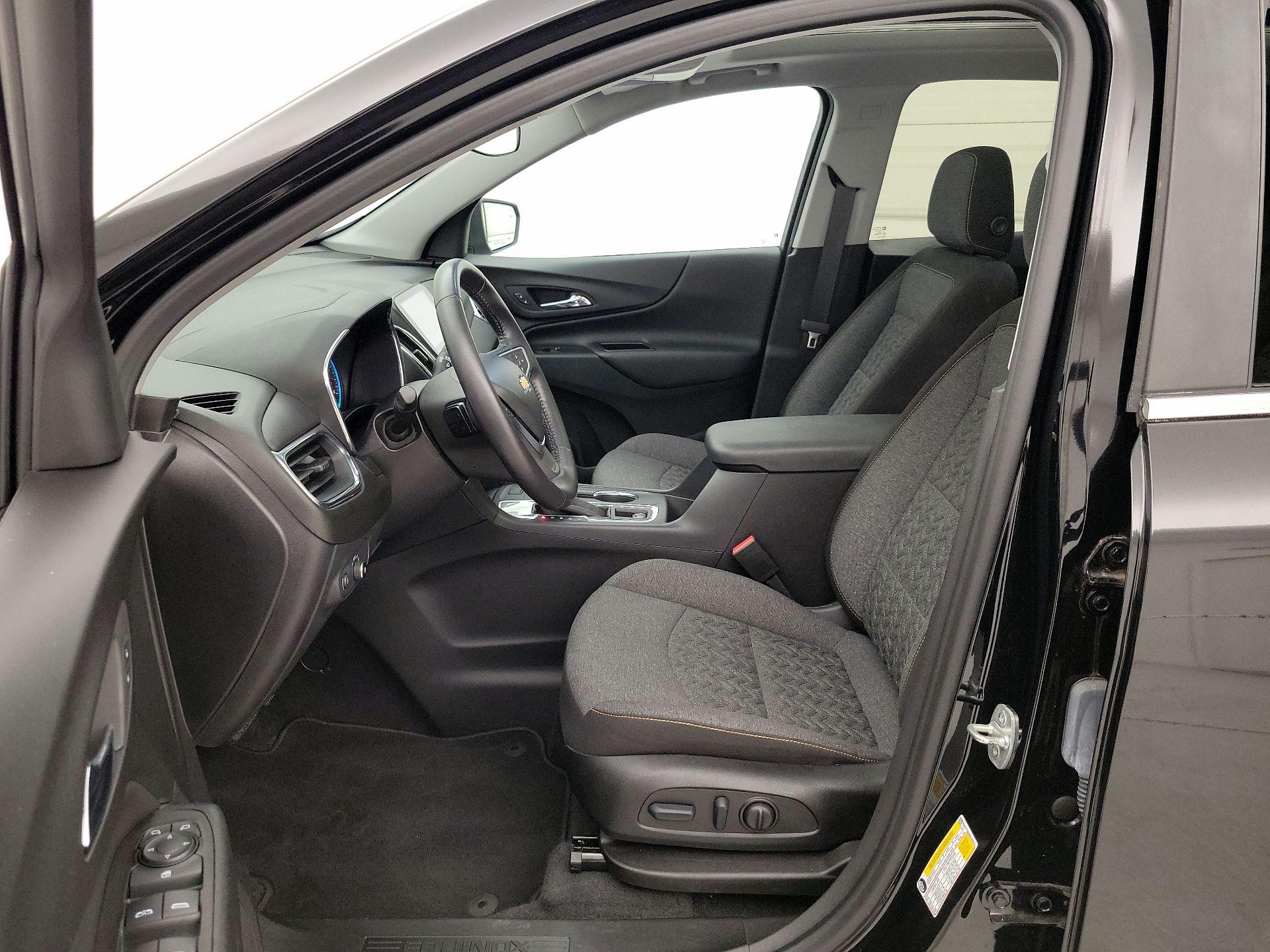 Thumbnail: 2022 Chevrolet Equinox - 11