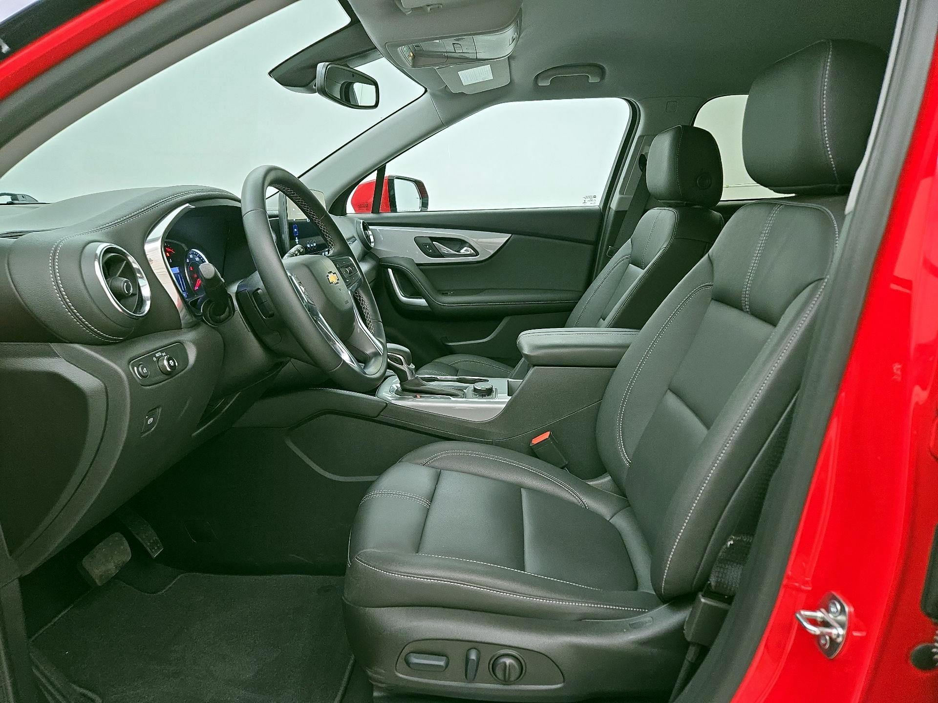 Thumbnail: 2023 Chevrolet Blazer - 11