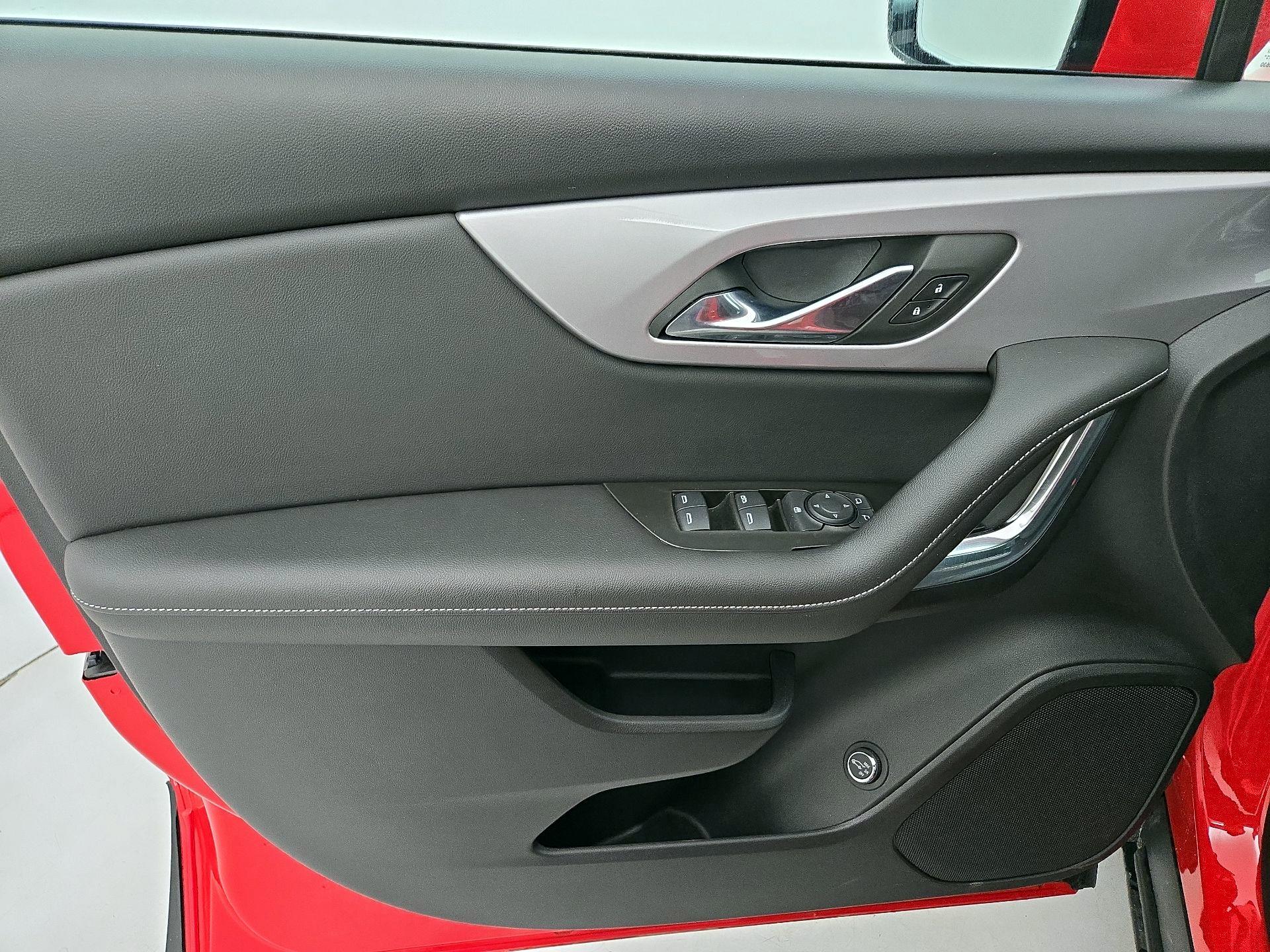 Thumbnail: 2023 Chevrolet Blazer - 12