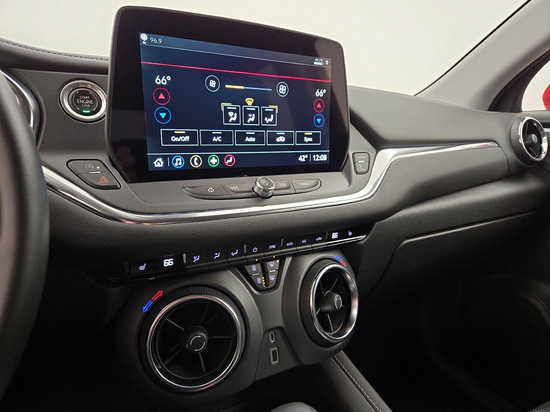 Thumbnail: 2023 Chevrolet Blazer - 16