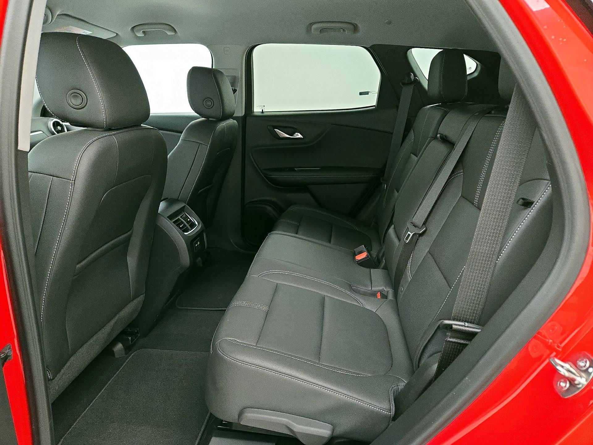 Thumbnail: 2023 Chevrolet Blazer - 19