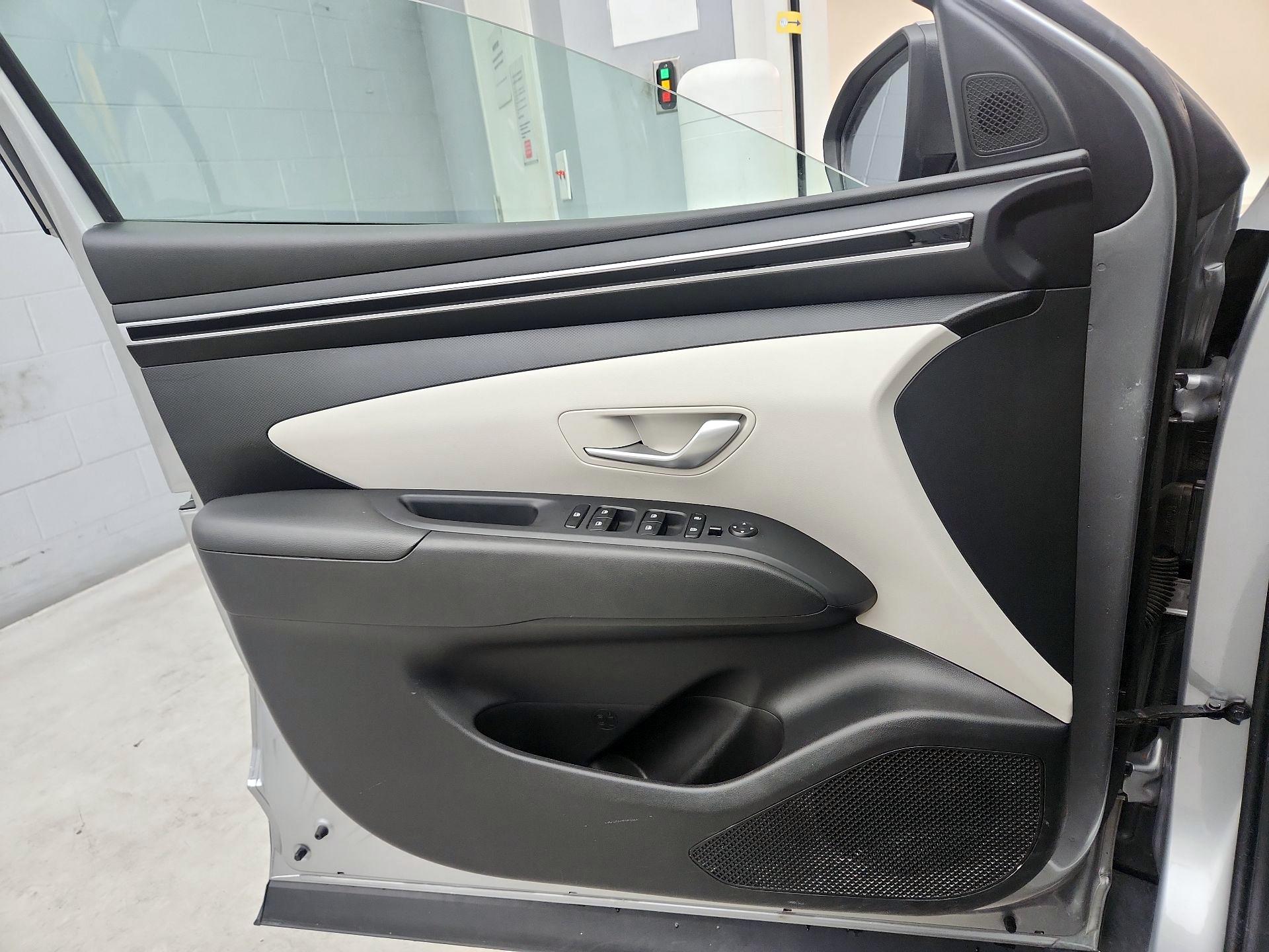 Thumbnail: 2023 Hyundai Tucson - 12