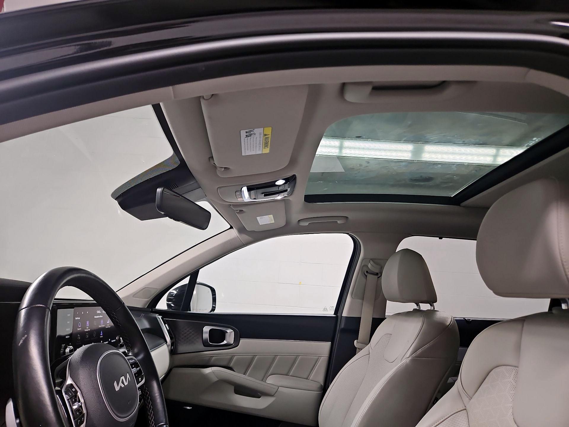 Thumbnail: 2023 Kia Sorento - 20