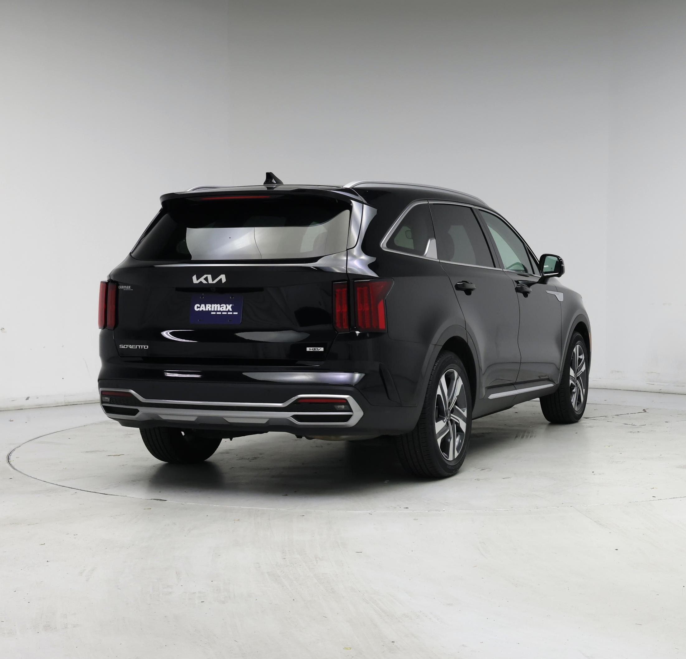 Thumbnail: 2023 Kia Sorento - 8