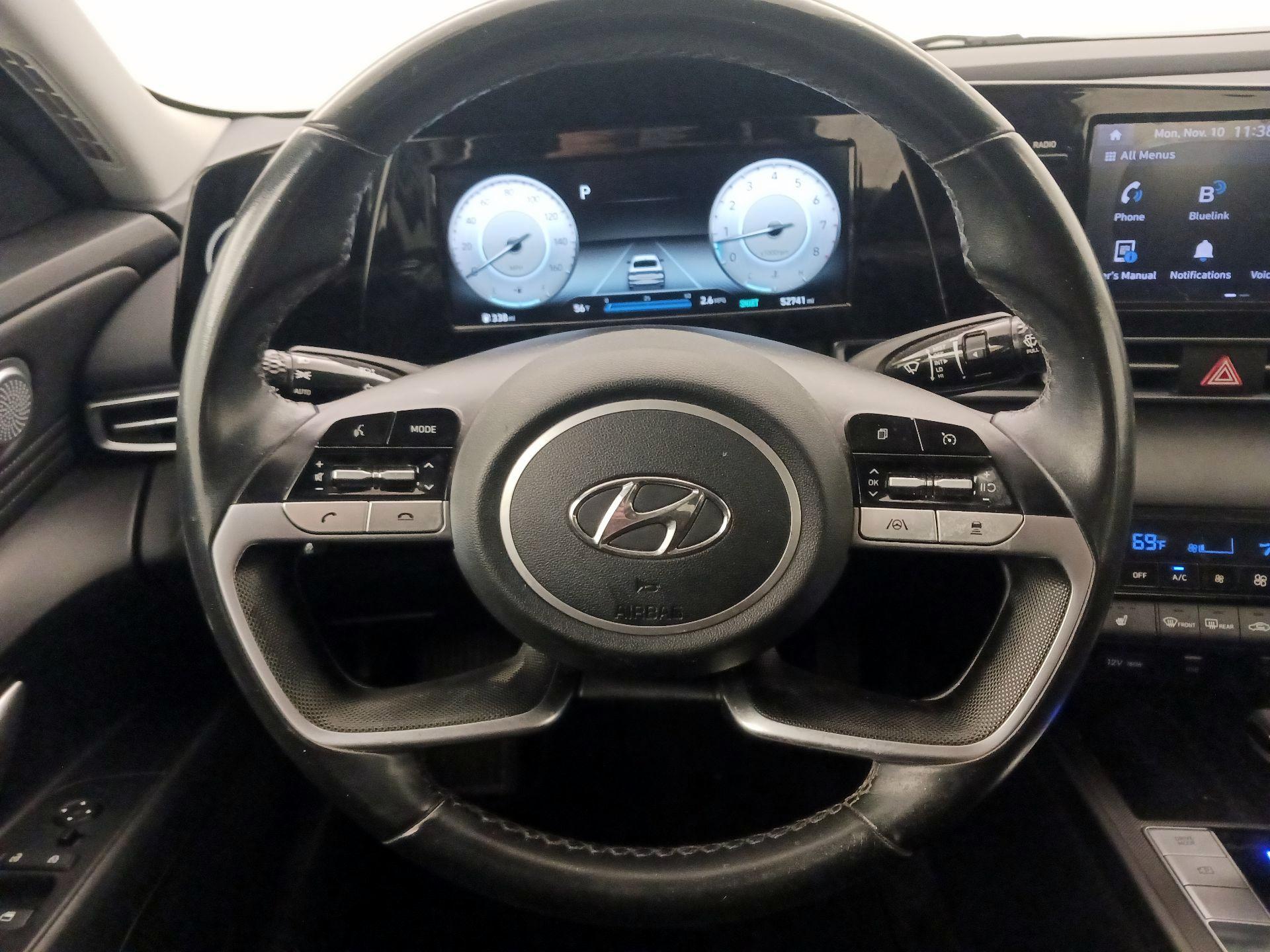 Thumbnail: 2022 Hyundai Elantra - 10