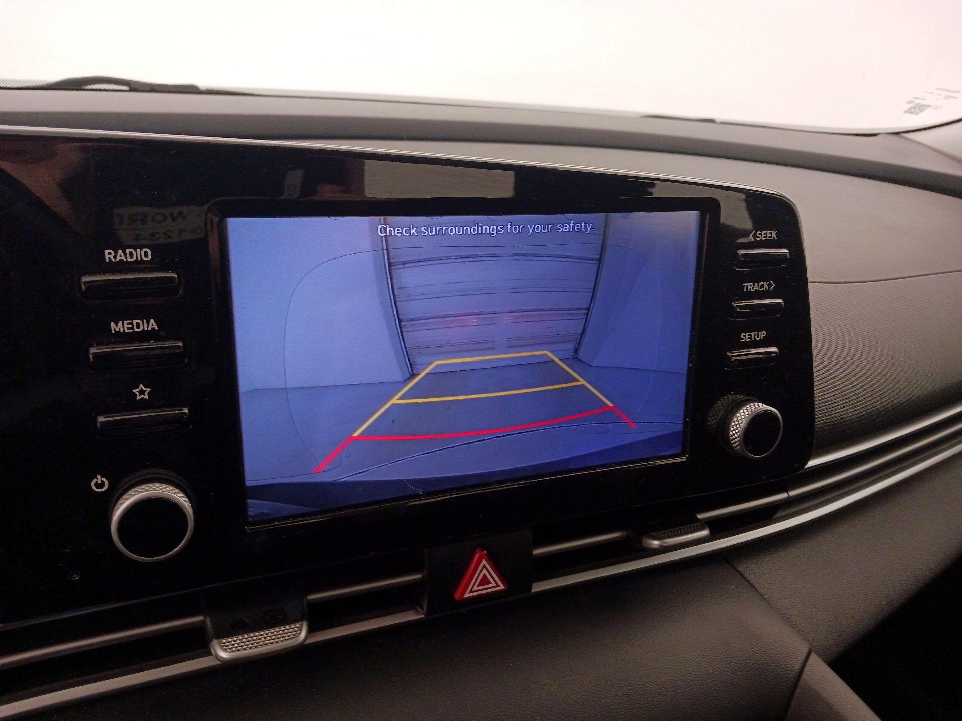 Thumbnail: 2022 Hyundai Elantra - 14