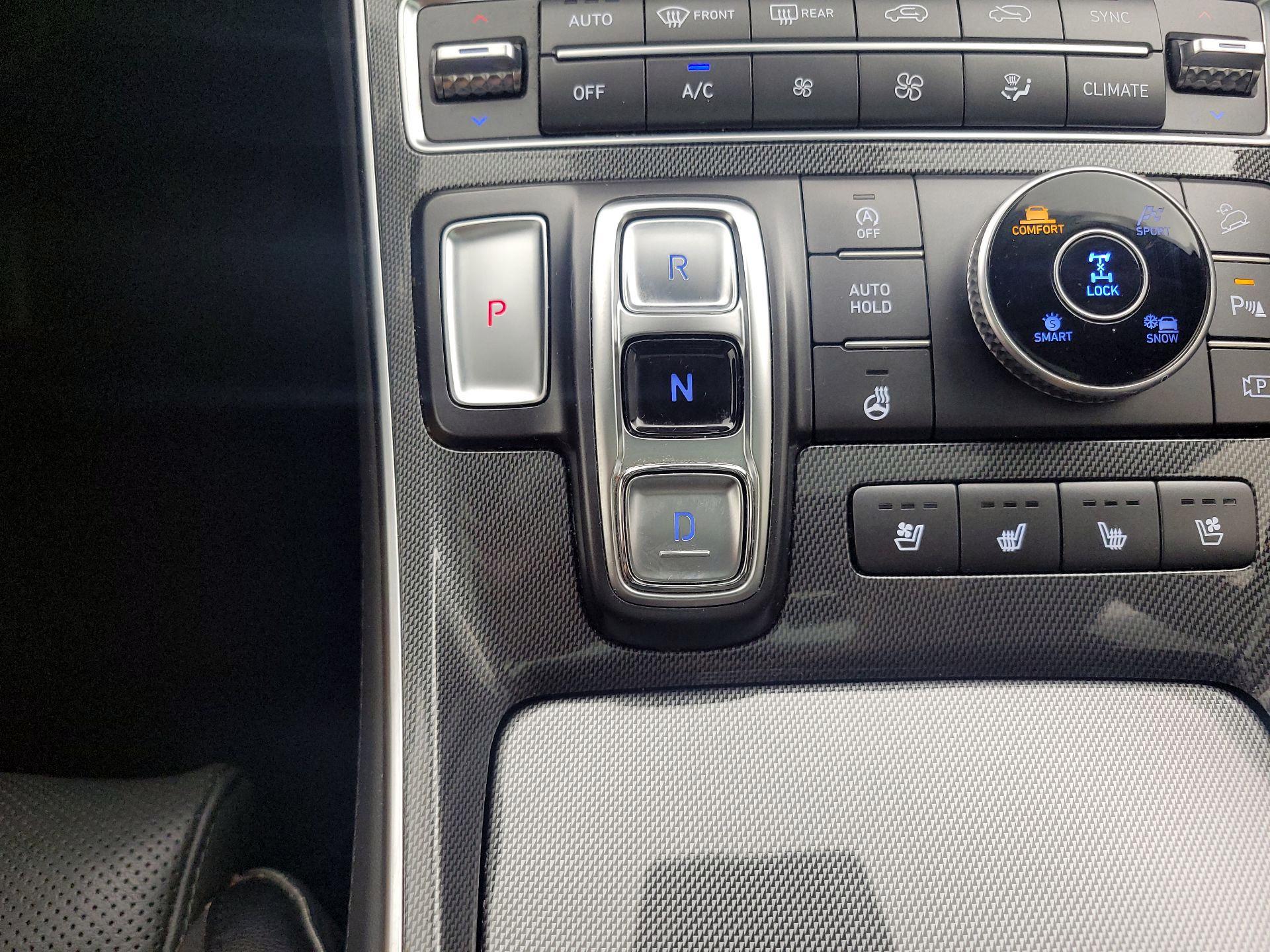 Thumbnail: 2023 Hyundai Santa Fe - 18