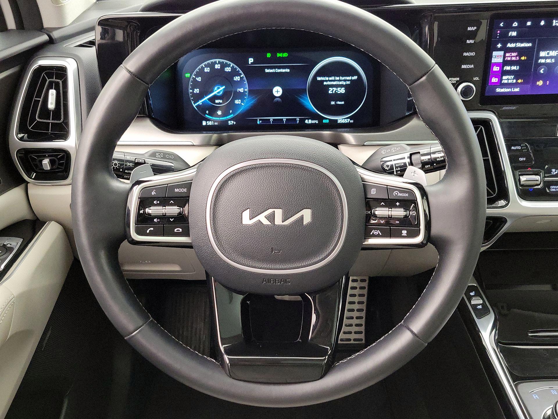 Thumbnail: 2023 Kia Sorento - 10
