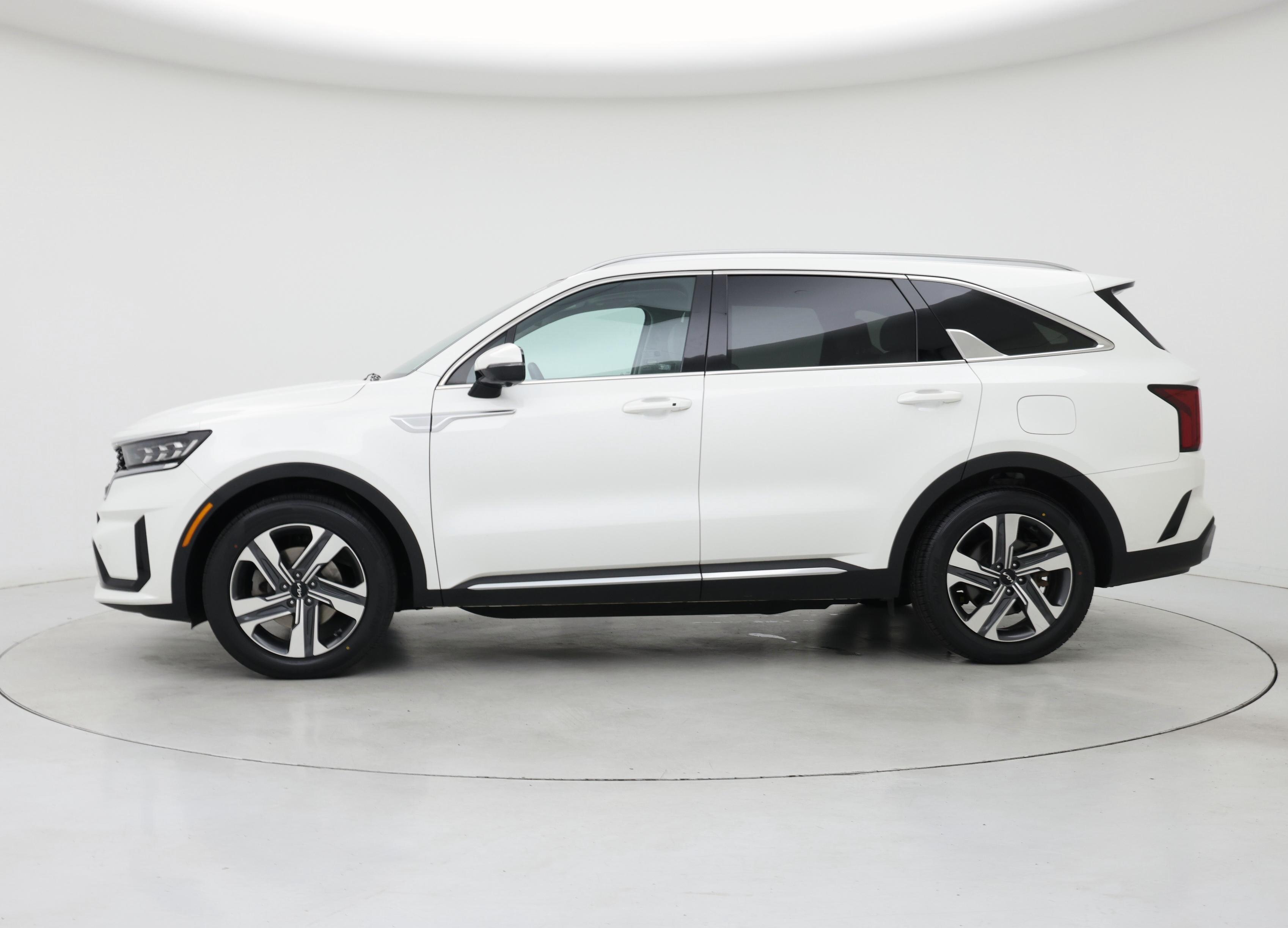 Thumbnail: 2023 Kia Sorento - 3