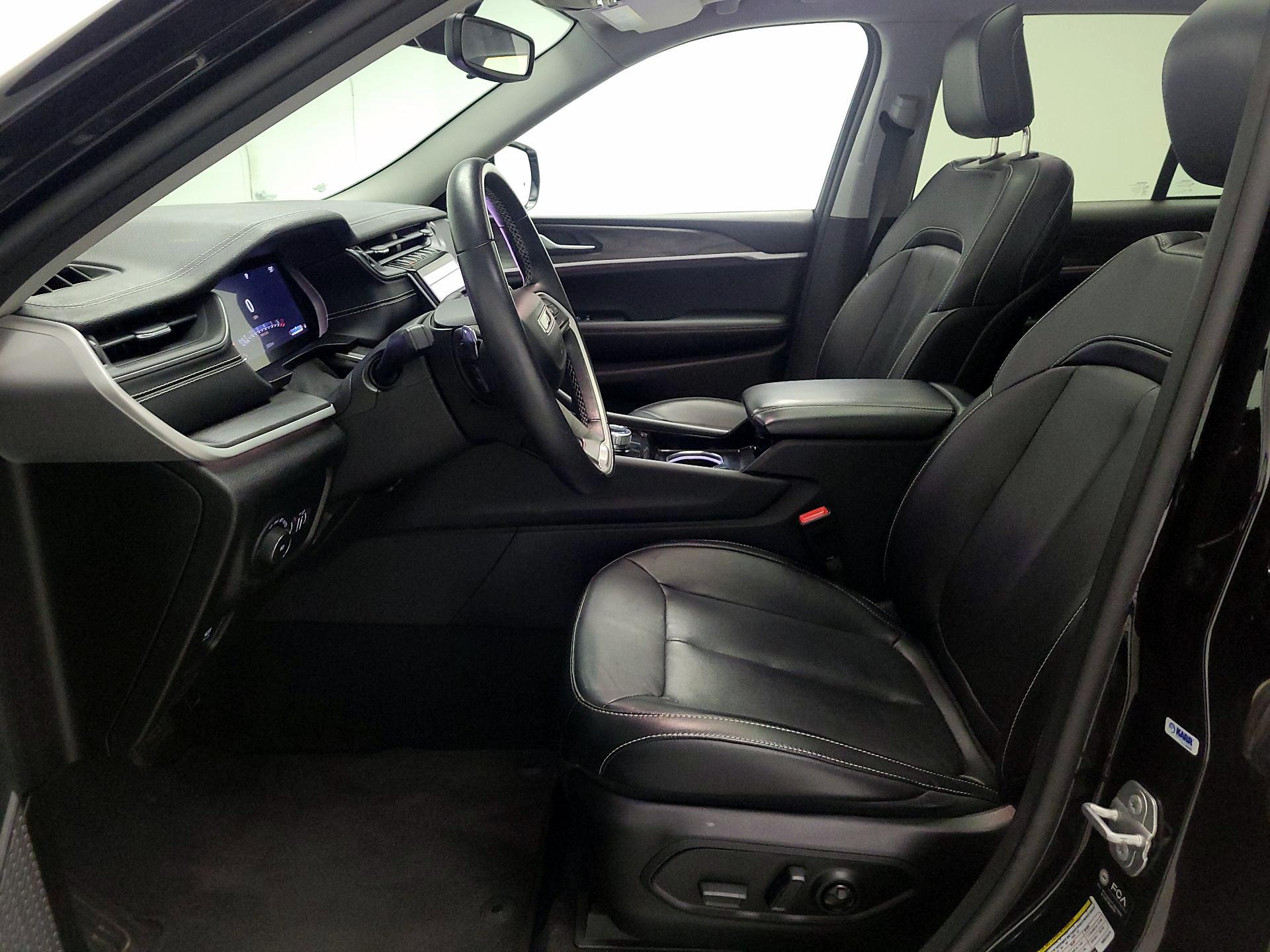 Thumbnail: 2022 Jeep Grand Cherokee - 11