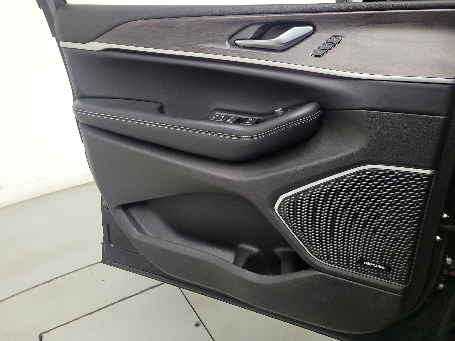 Thumbnail: 2022 Jeep Grand Cherokee - 12