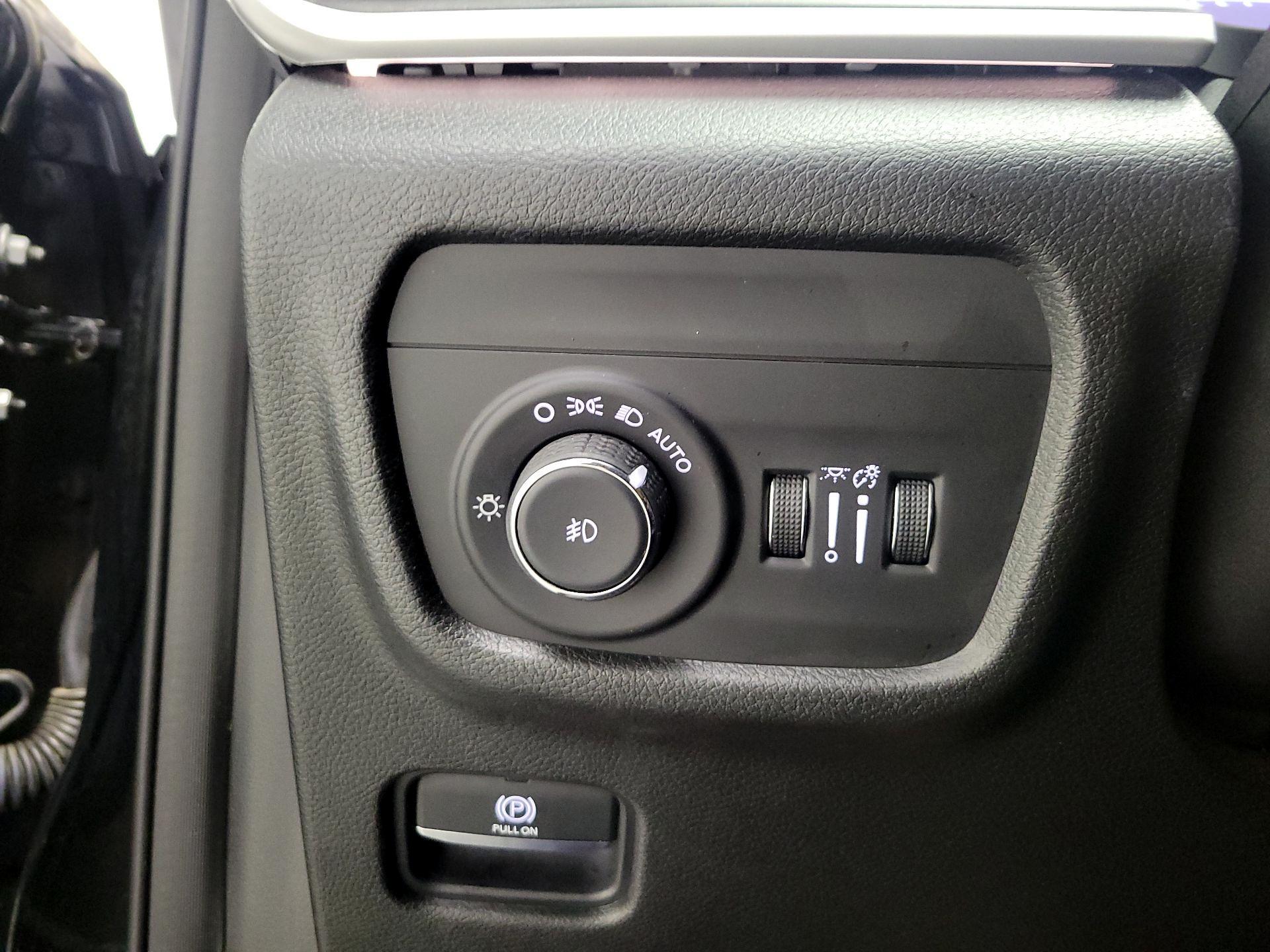 Thumbnail: 2022 Jeep Grand Cherokee - 13