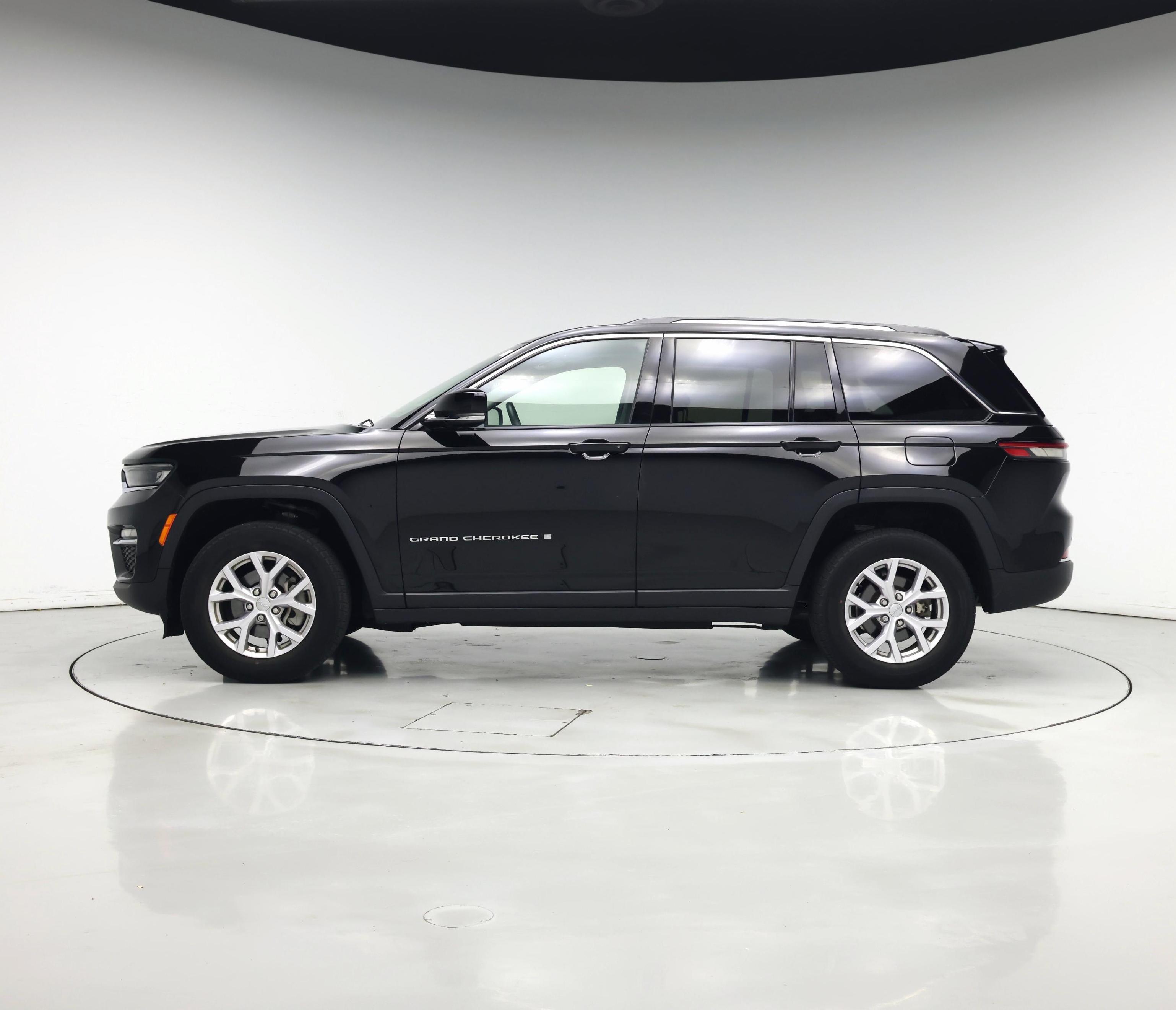 Thumbnail: 2022 Jeep Grand Cherokee - 3