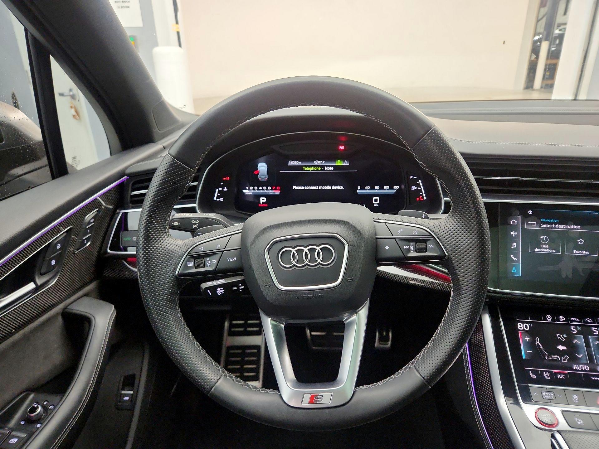 Thumbnail: 2022 Audi SQ7 - 10
