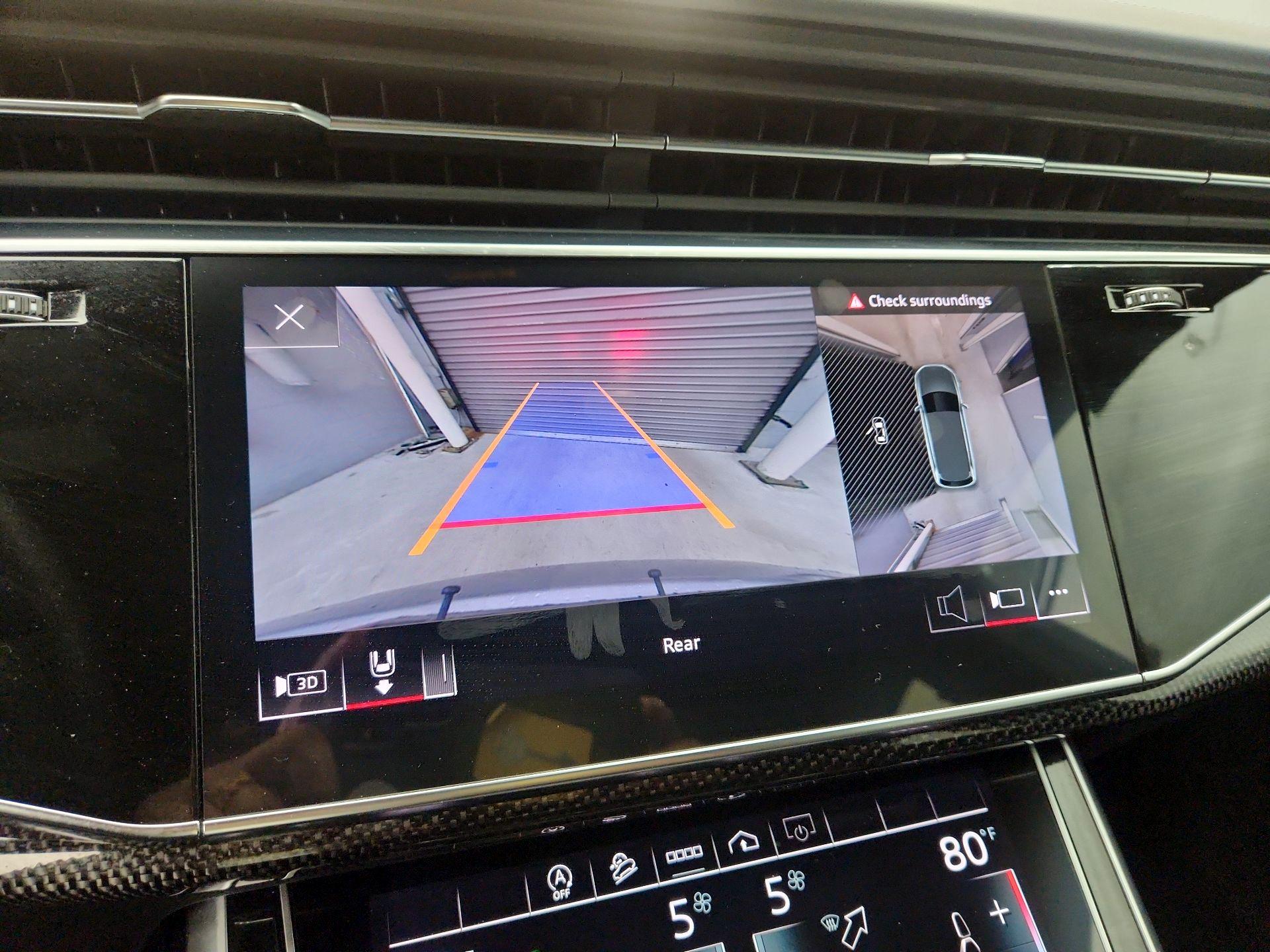 Thumbnail: 2022 Audi SQ7 - 15