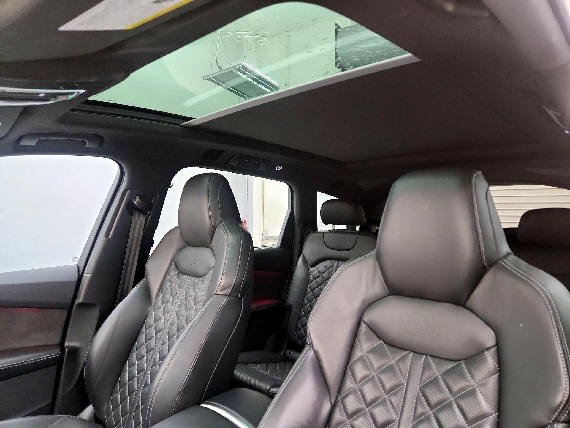 Thumbnail: 2022 Audi SQ7 - 20