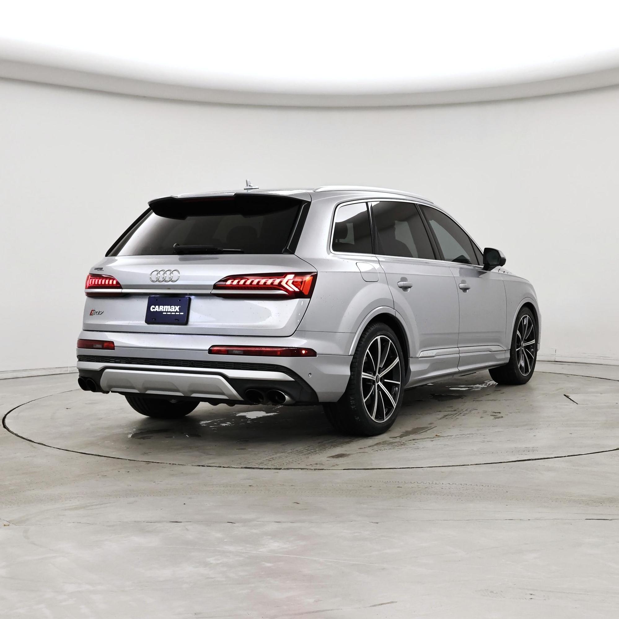 Thumbnail: 2022 Audi SQ7 - 8