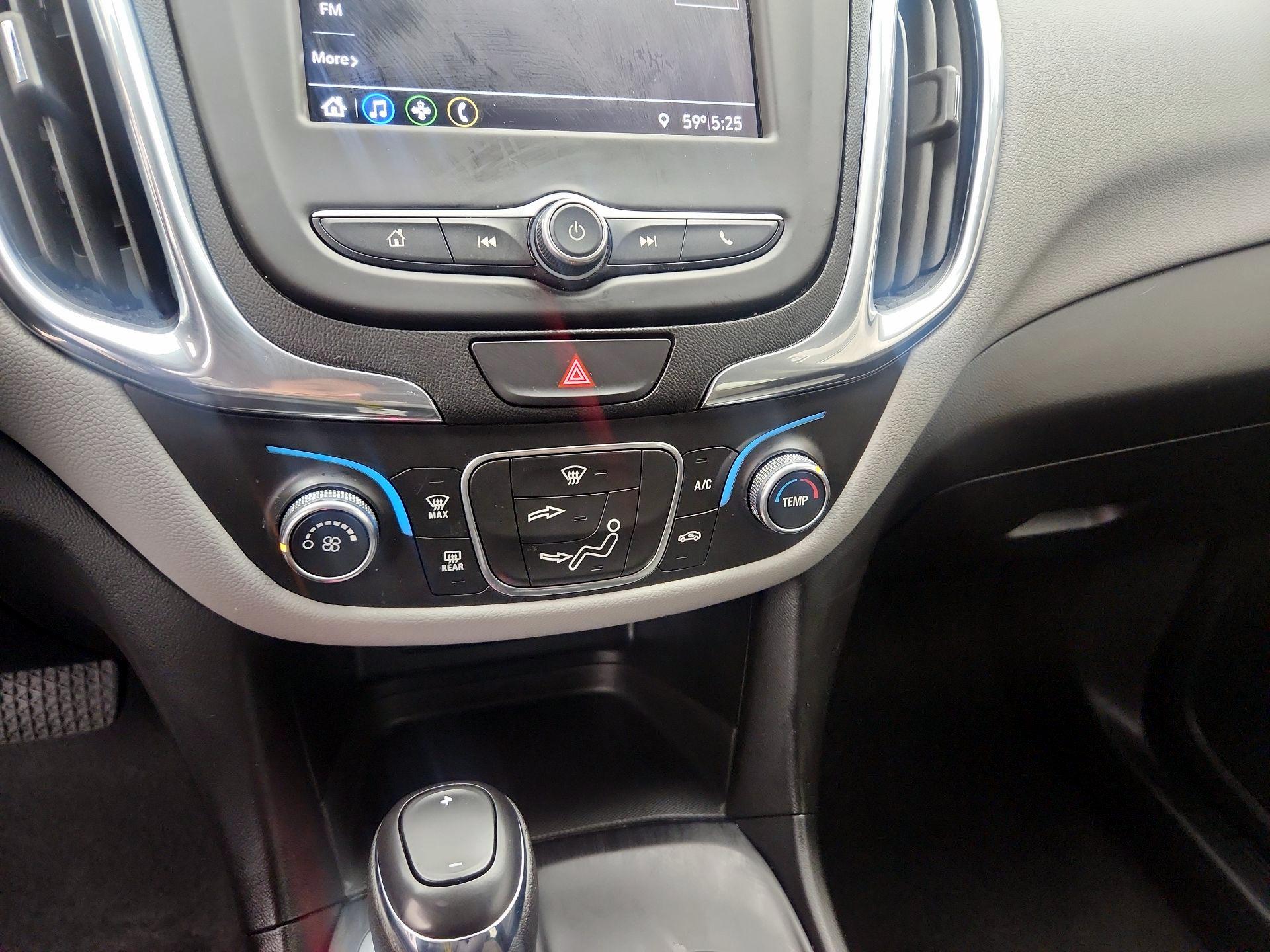 Thumbnail: 2019 Chevrolet Equinox - 16