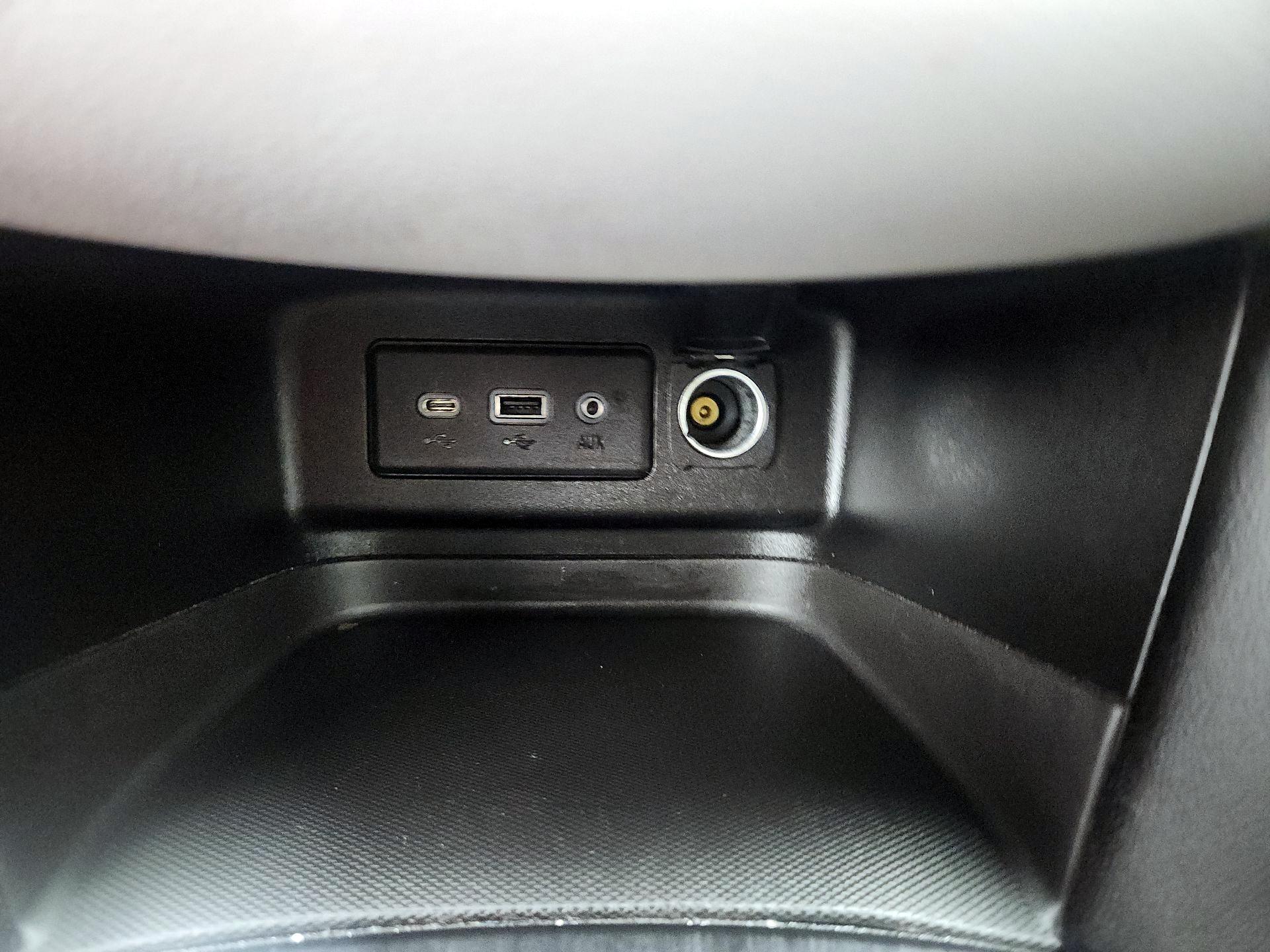 Thumbnail: 2019 Chevrolet Equinox - 18