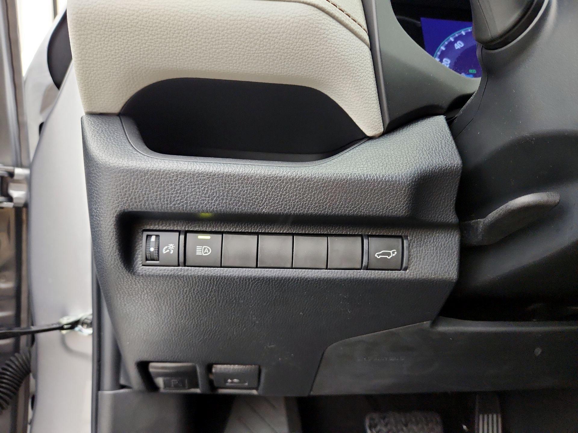 Thumbnail: 2023 Toyota RAV4 - 13