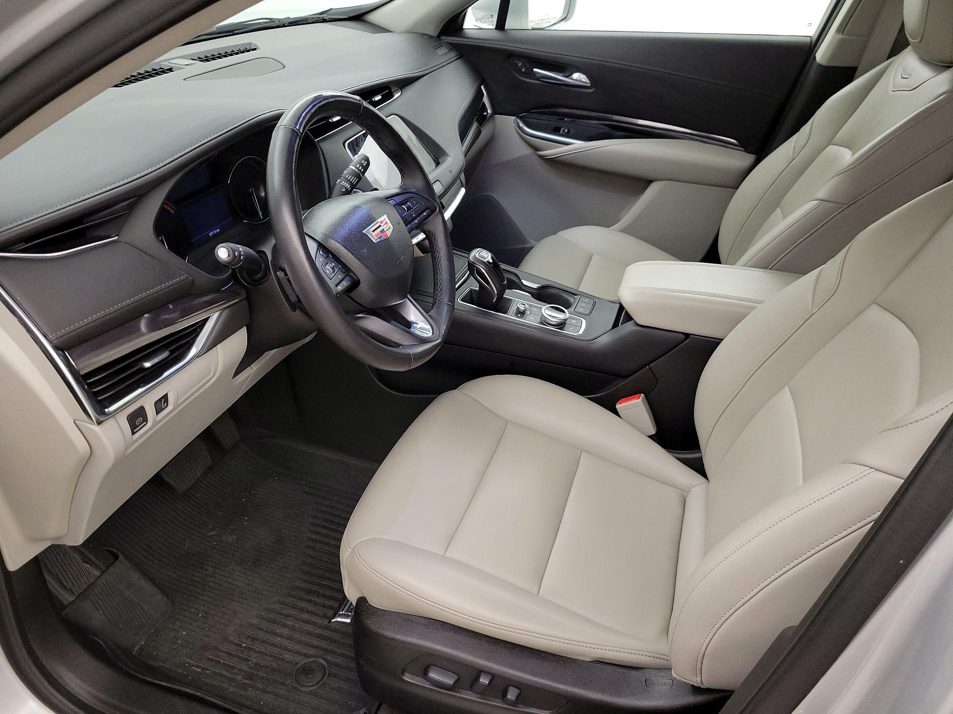 Thumbnail: 2019 Cadillac XT4 - 11