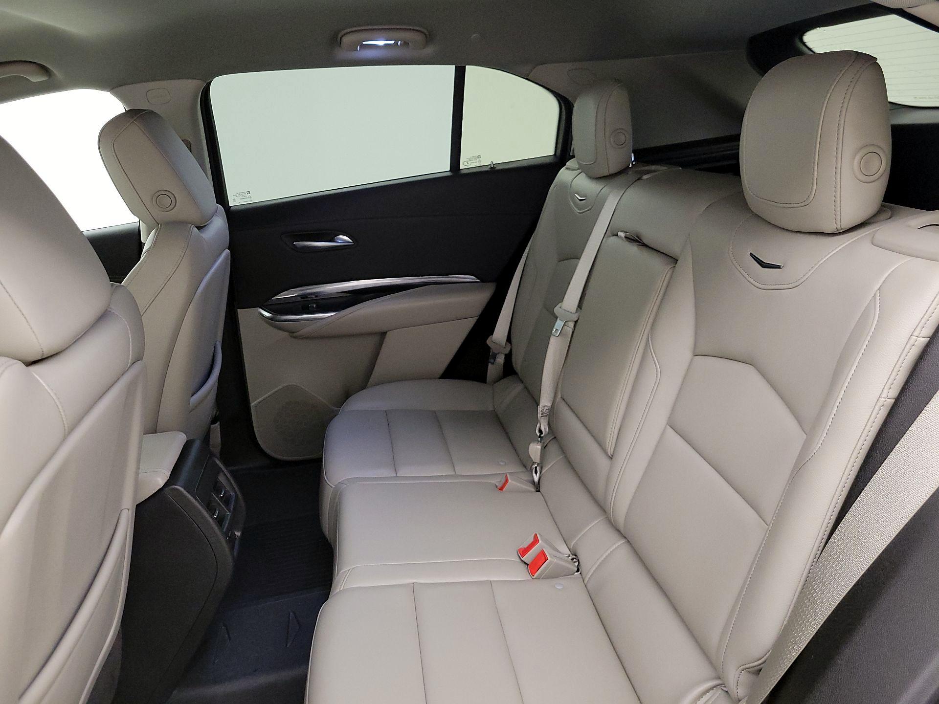 Thumbnail: 2019 Cadillac XT4 - 19