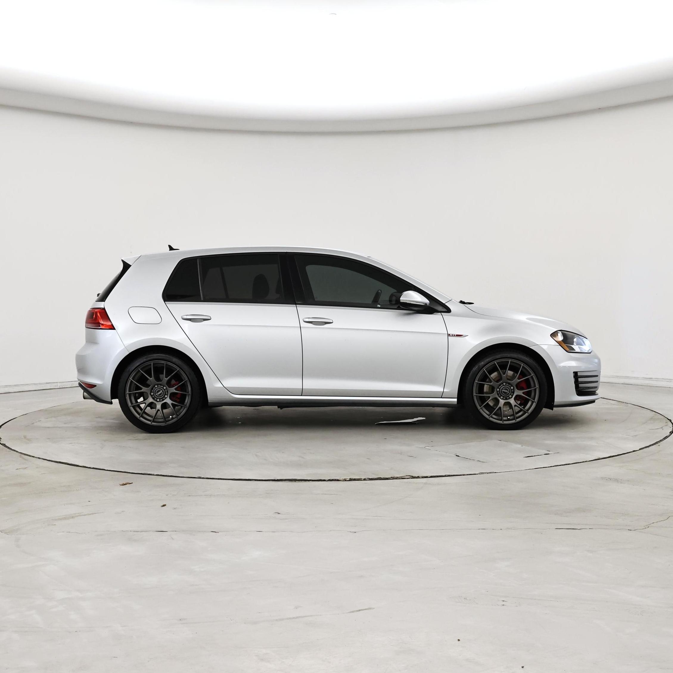 Thumbnail: 2017 Volkswagen Golf - 7