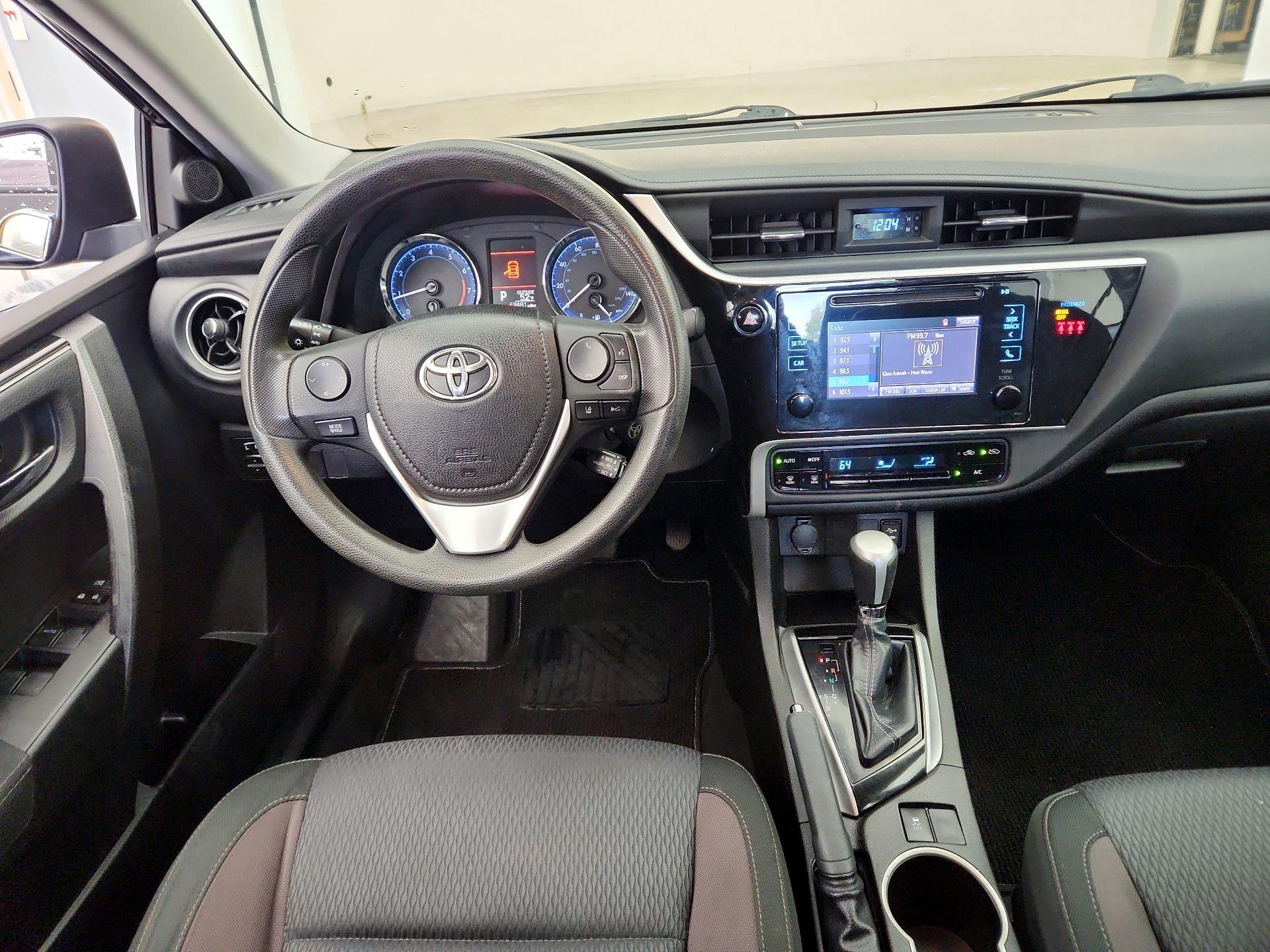 Thumbnail: 2018 Toyota Corolla - 9