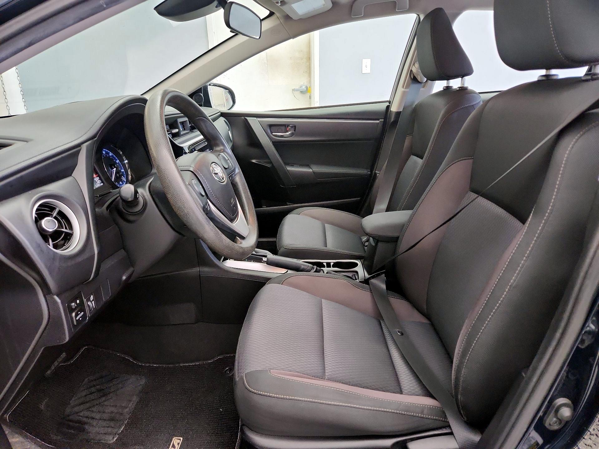 Thumbnail: 2018 Toyota Corolla - 11