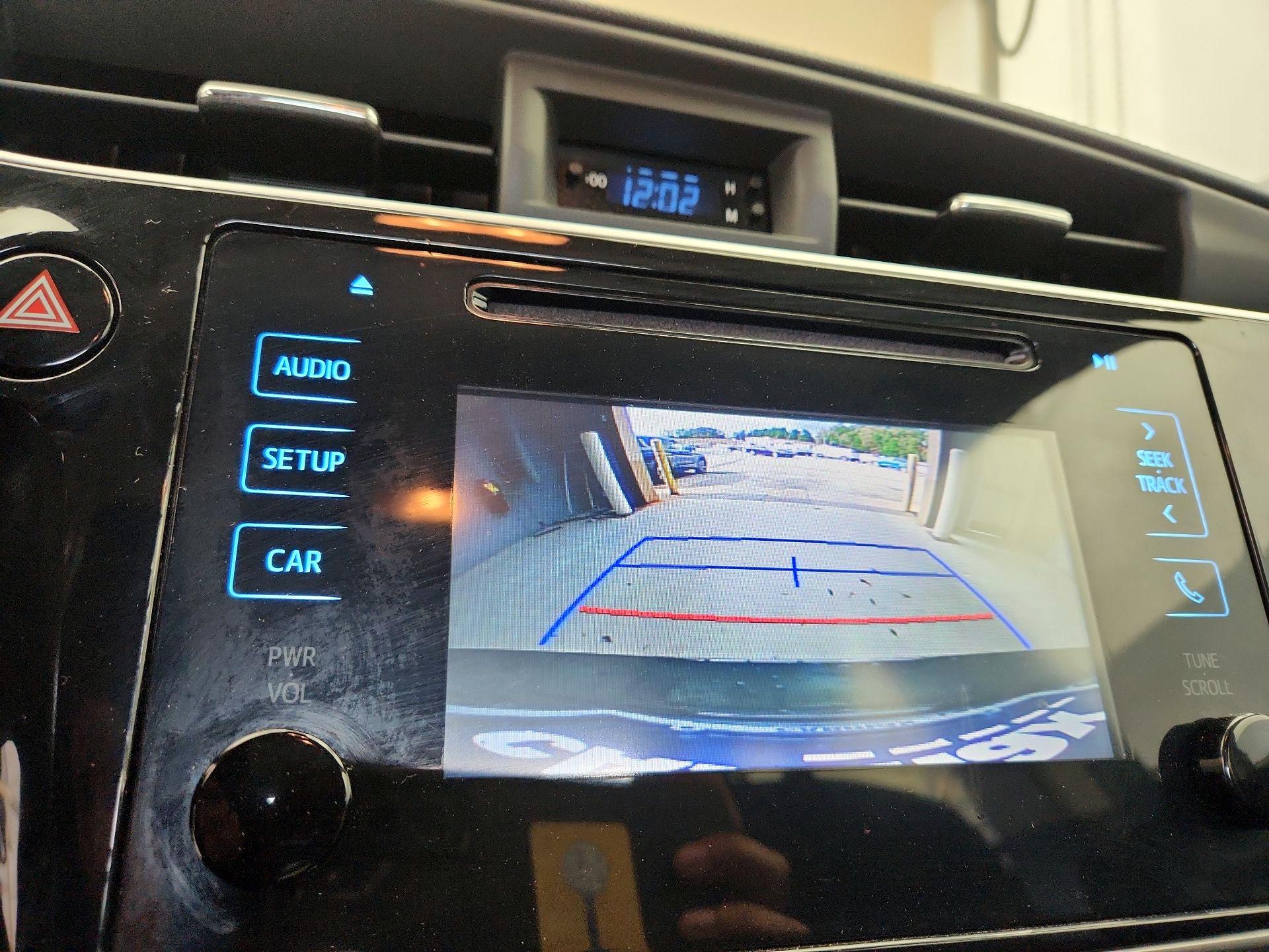 Thumbnail: 2018 Toyota Corolla - 14