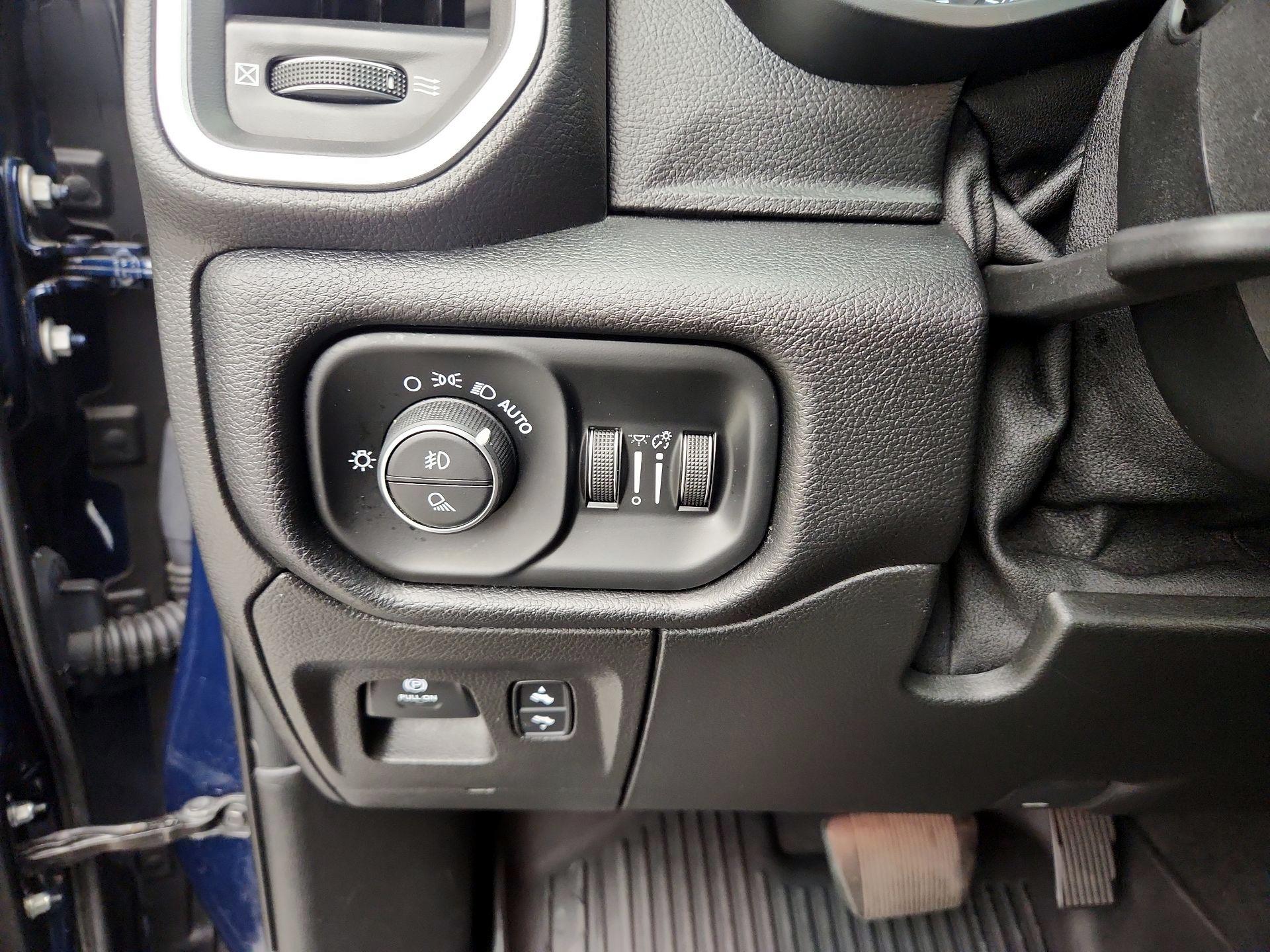 Thumbnail: 2019 RAM 1500 - 13