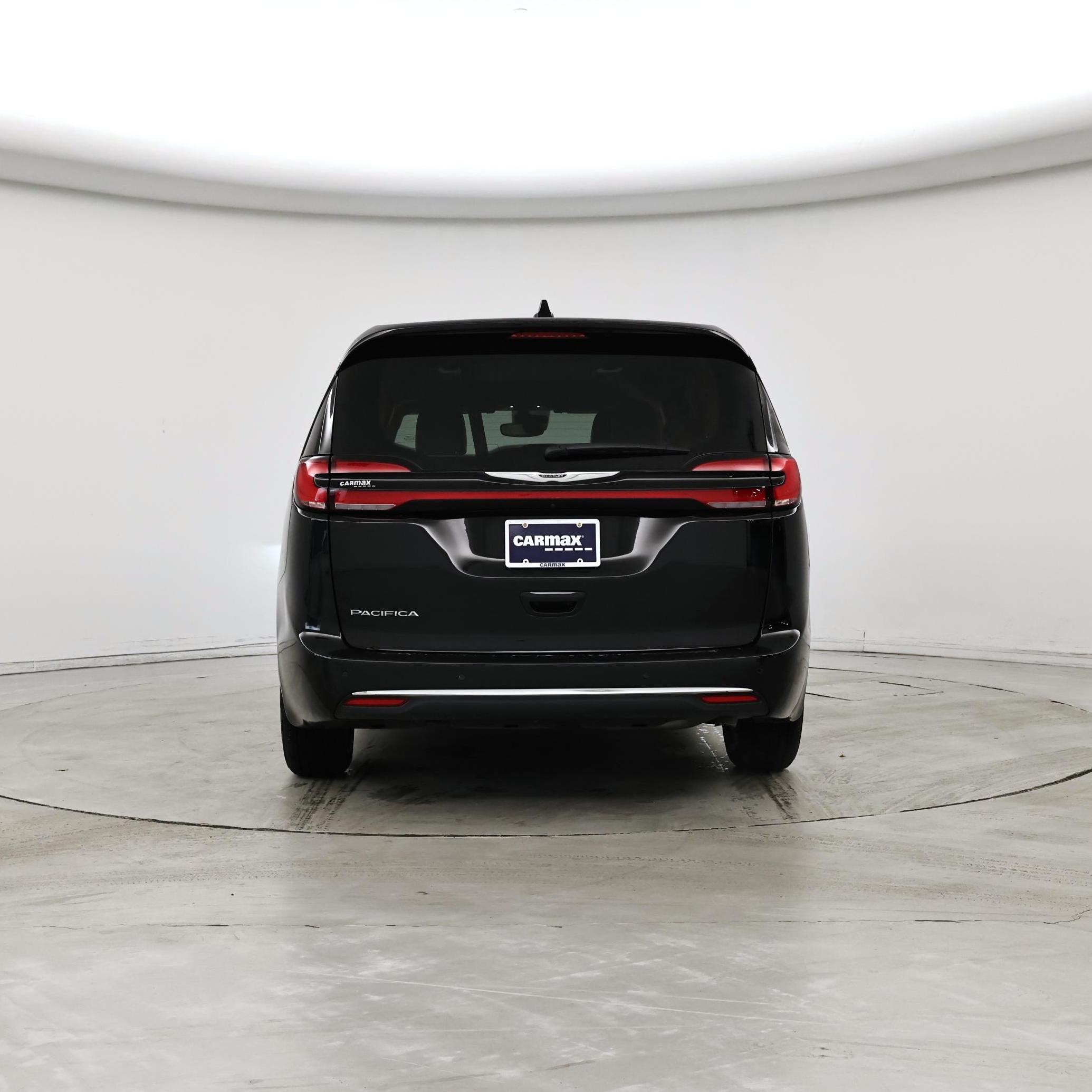 Thumbnail: 2024 Chrysler Pacifica - 6