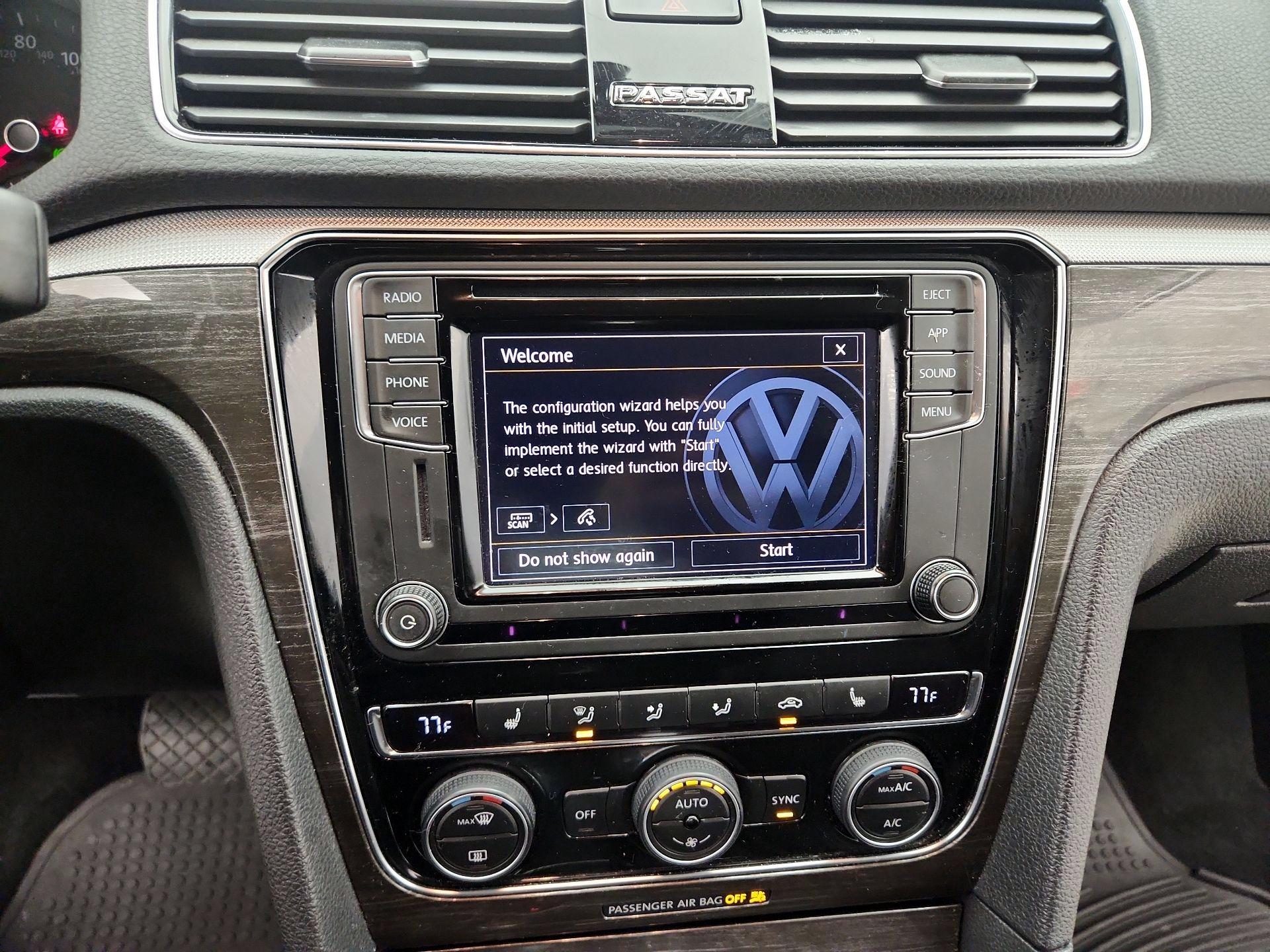 Thumbnail: 2018 Volkswagen Passat - 15