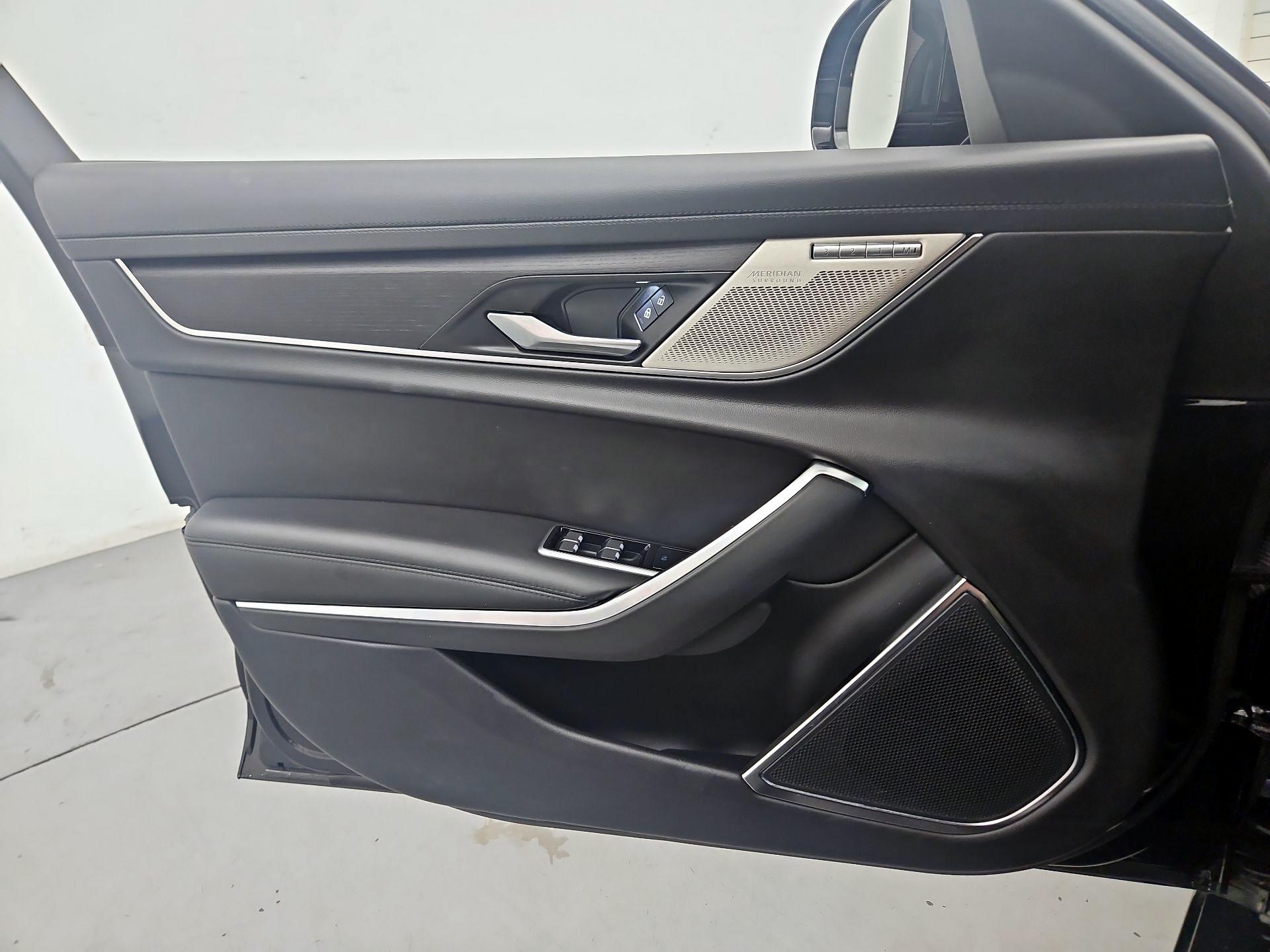 Thumbnail: 2022 Jaguar XF - 12